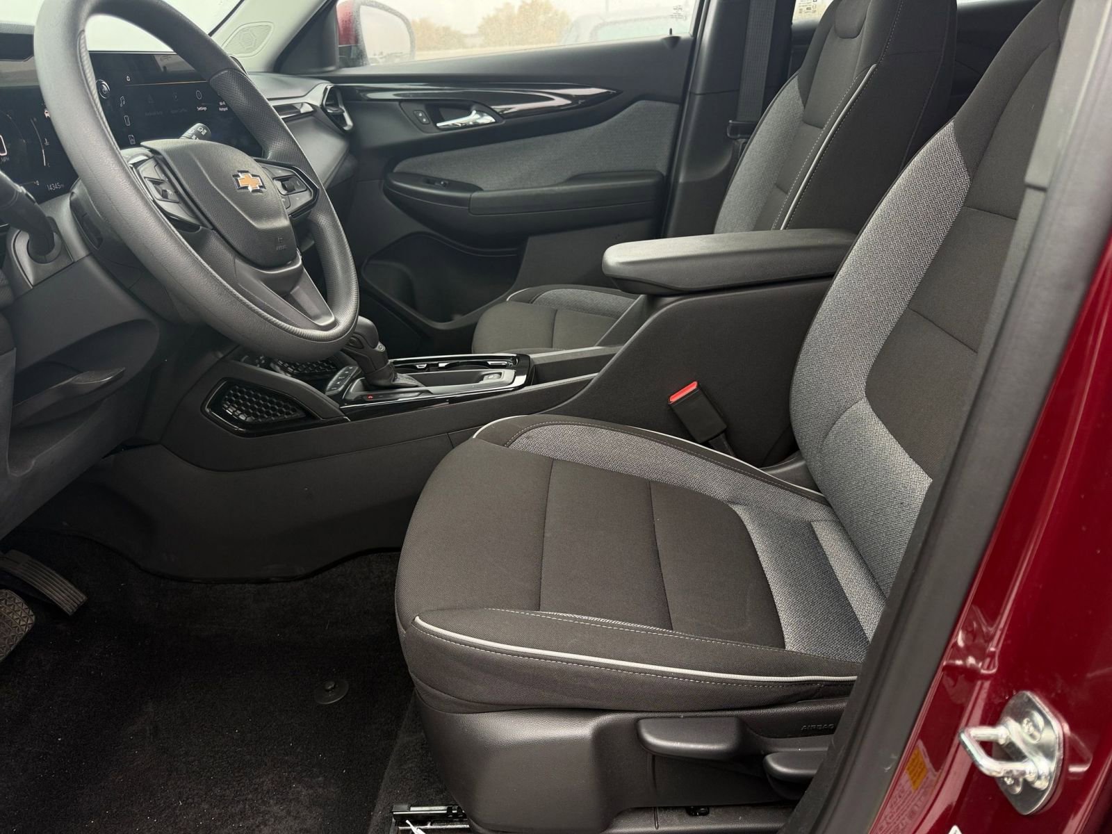 Thumbnail: 2025 Chevrolet TrailBlazer - 27