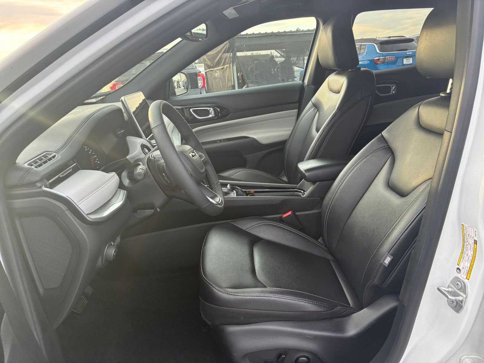 Thumbnail: 2025 Jeep Compass - 28