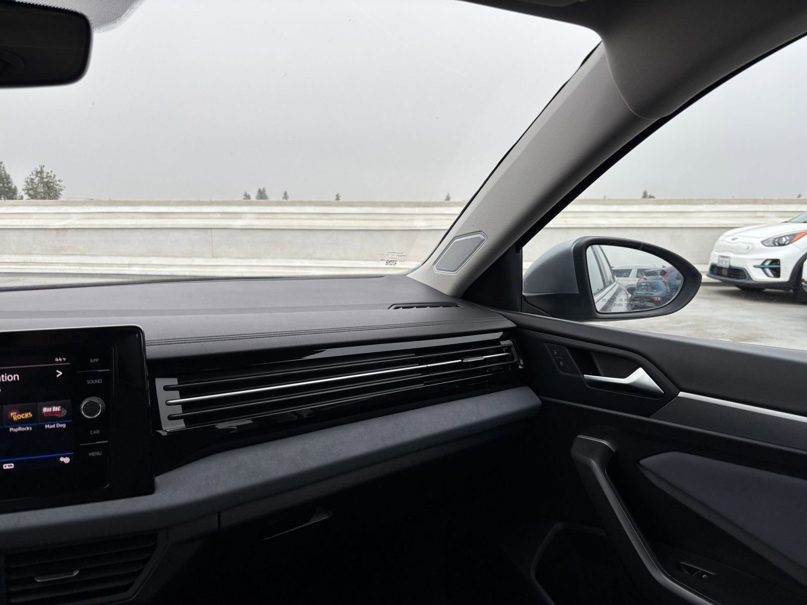 Thumbnail: 2025 Volkswagen Jetta - 35