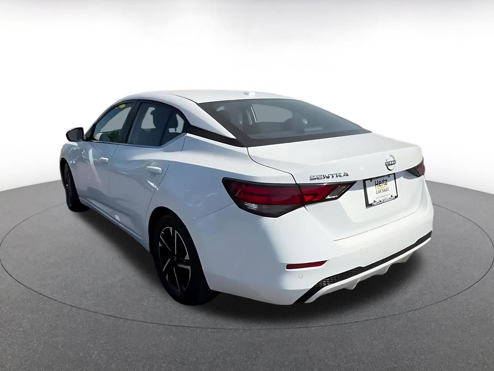 Thumbnail: 2025 Nissan Sentra - 11