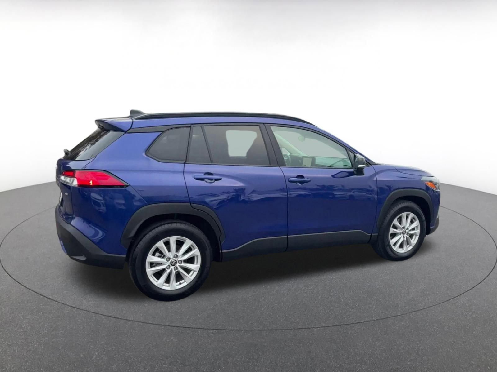 Thumbnail: 2025 Toyota Corolla Cross - 15