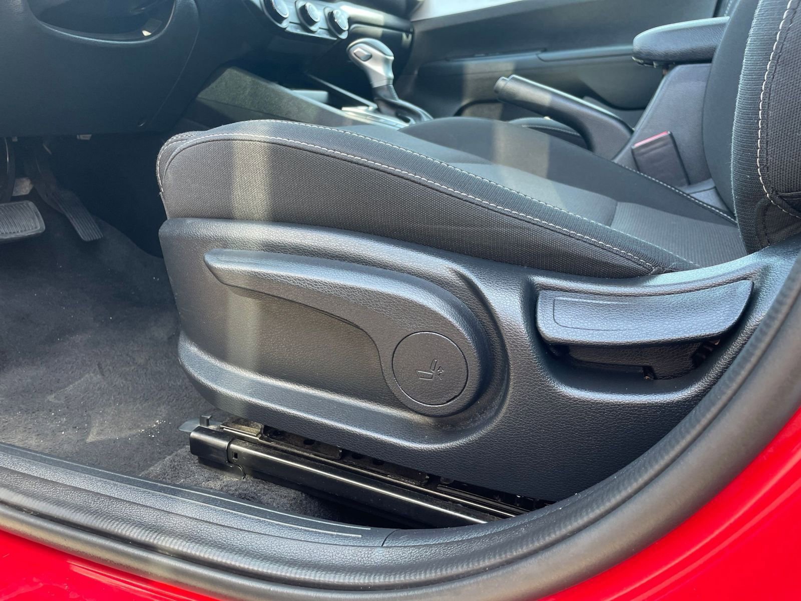Thumbnail: 2024 Kia Forte - 31