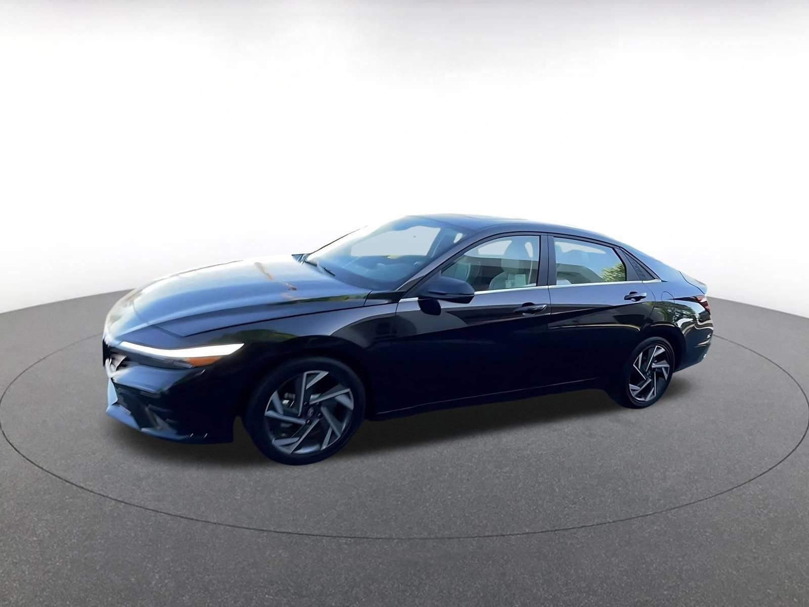 Thumbnail: 2025 Hyundai Elantra - 8