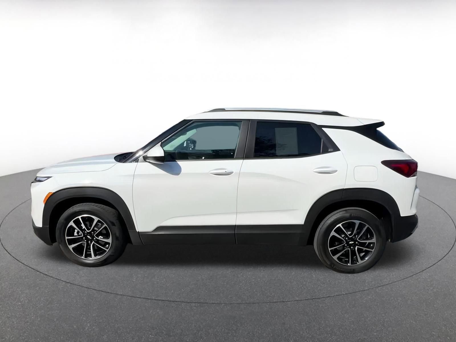 Thumbnail: 2025 Chevrolet TrailBlazer - 9