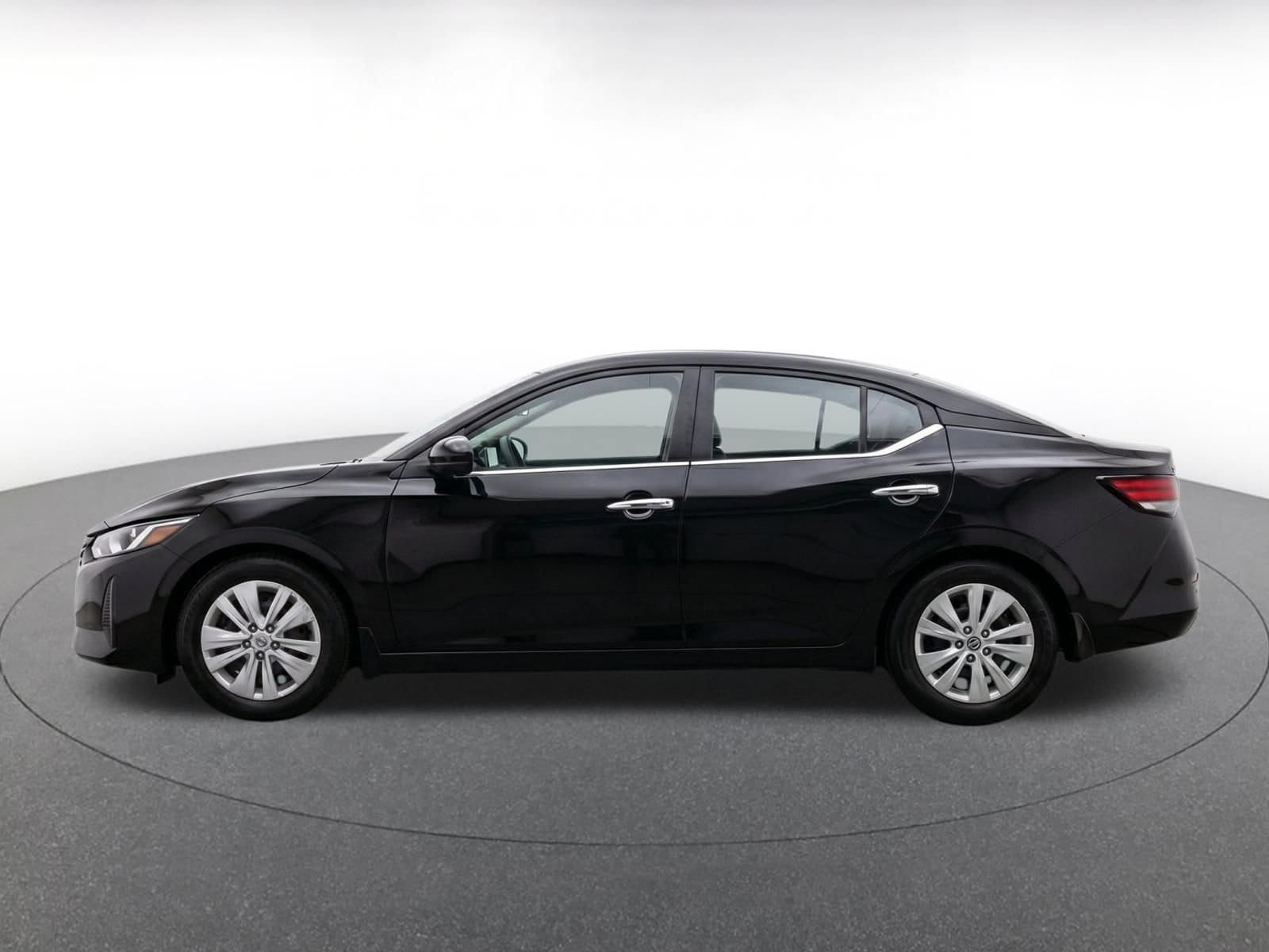 Thumbnail: 2025 Nissan Sentra - 4