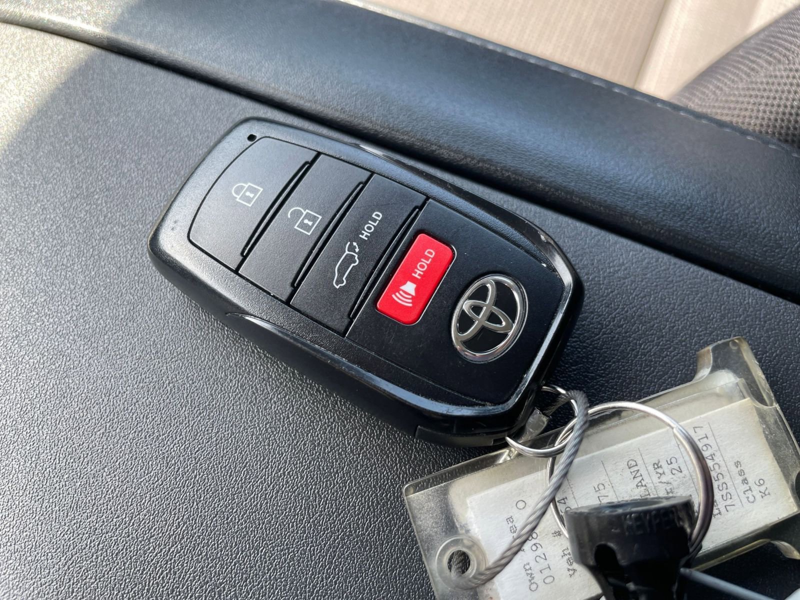 Thumbnail: 2025 Toyota Highlander - 21