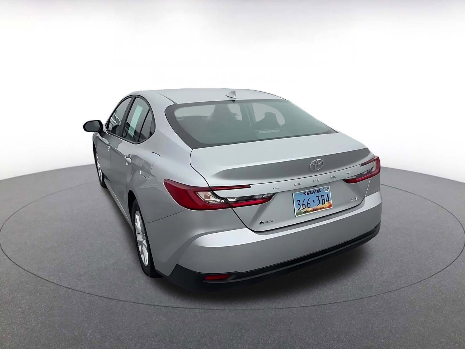 Thumbnail: 2025 Toyota Camry - 11