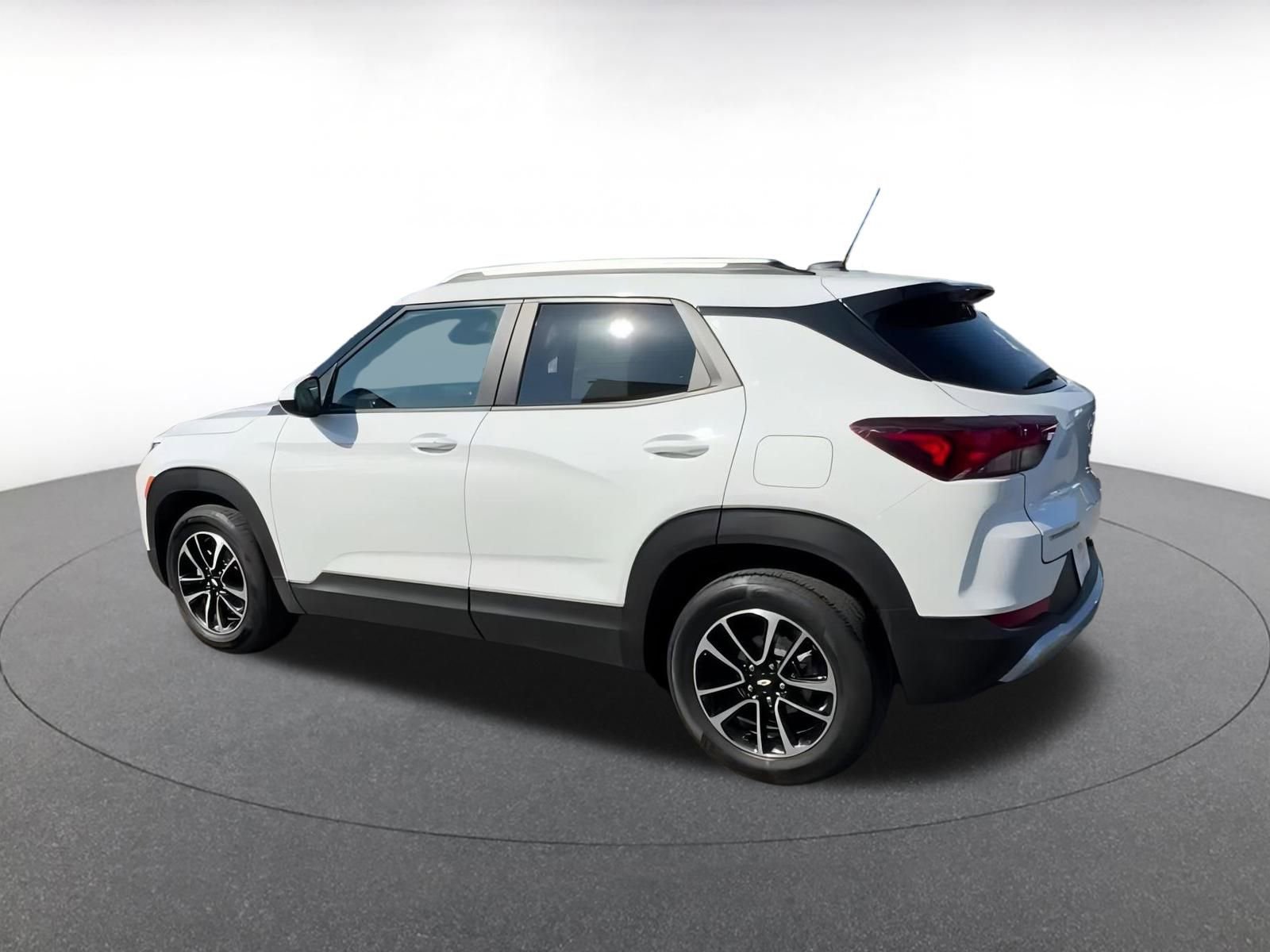 Thumbnail: 2025 Chevrolet TrailBlazer - 10