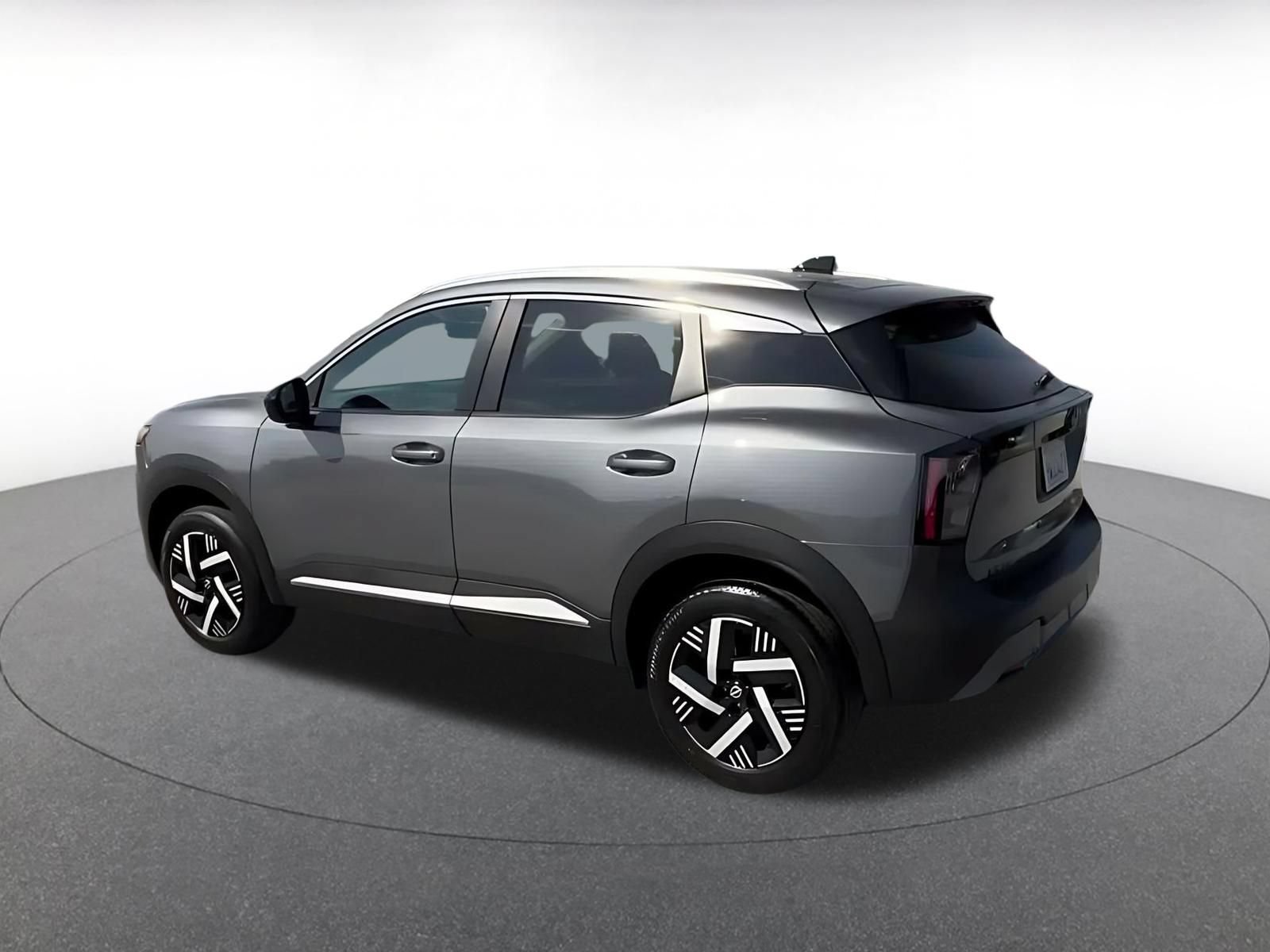 Thumbnail: 2026 Nissan Kicks - 10