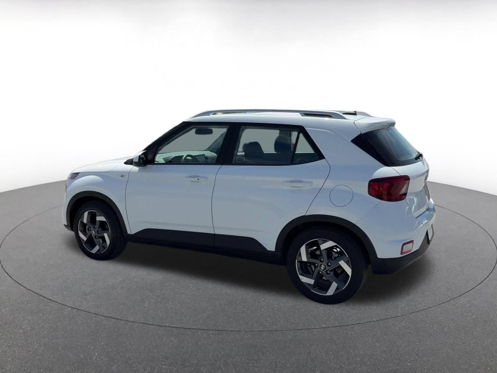 Thumbnail: 2025 Hyundai Venue - 9