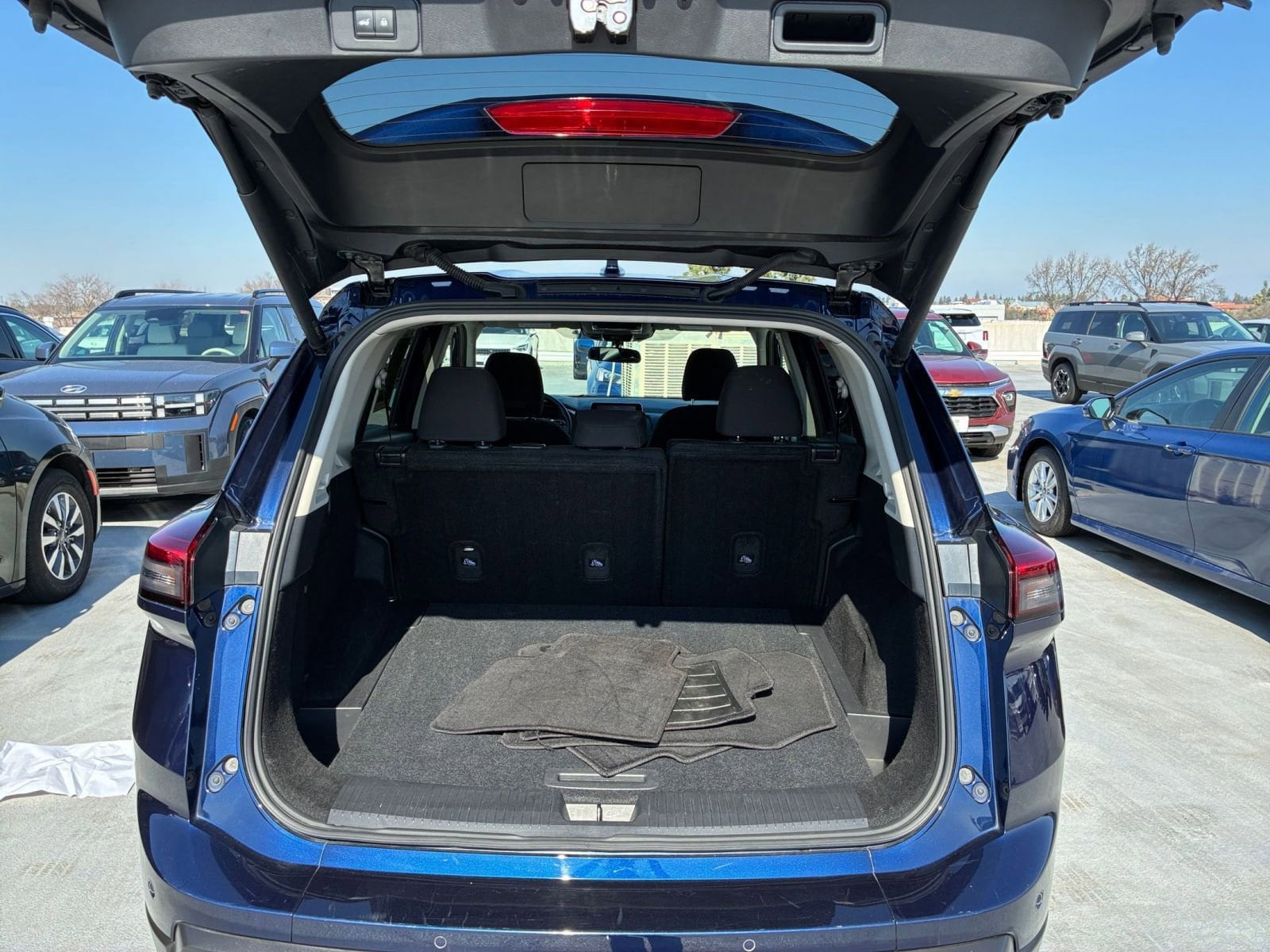 Thumbnail: 2025 Nissan Rogue - 33