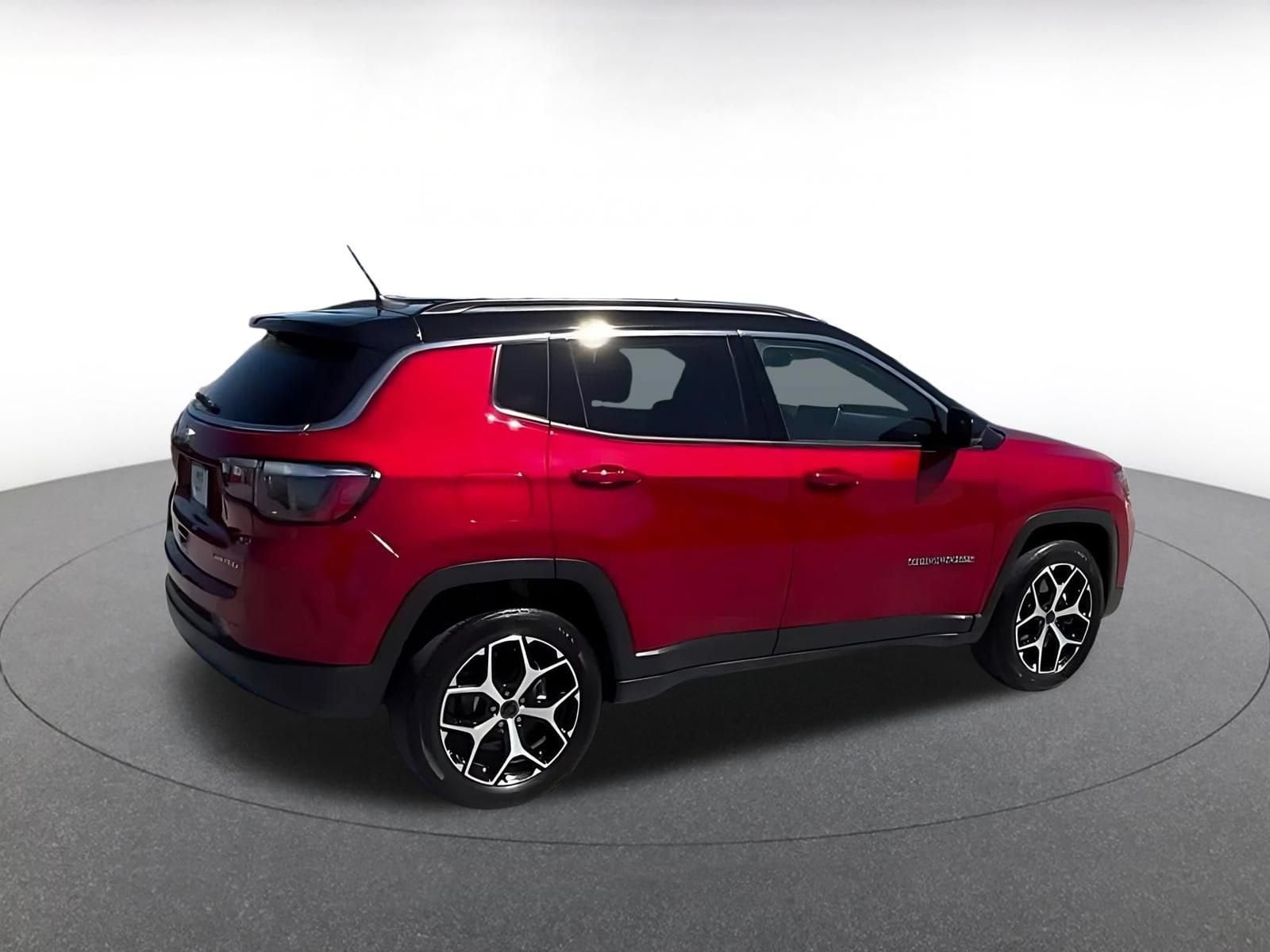 Thumbnail: 2025 Jeep Compass - 13