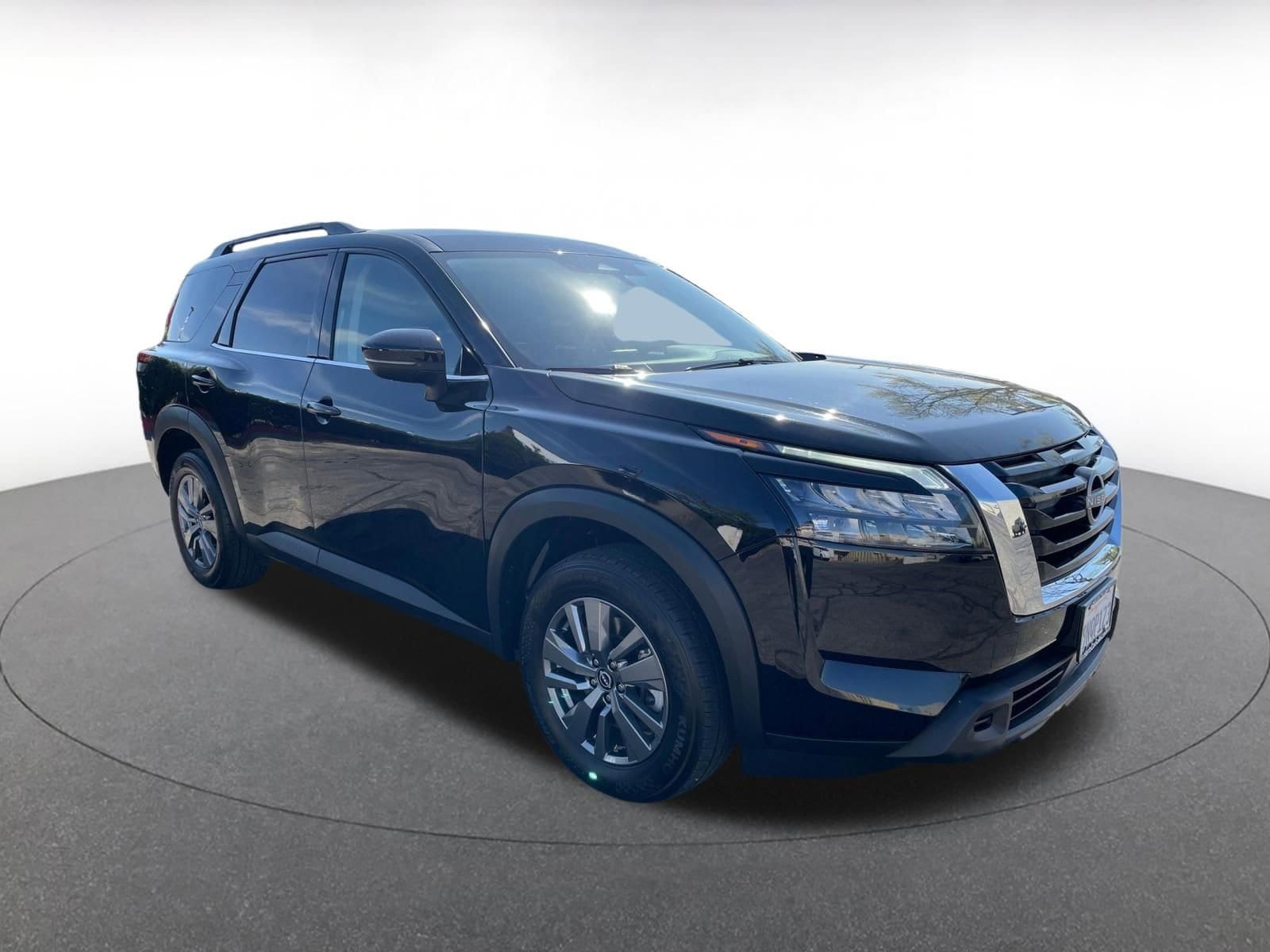 Thumbnail: 2025 Nissan Pathfinder - 1