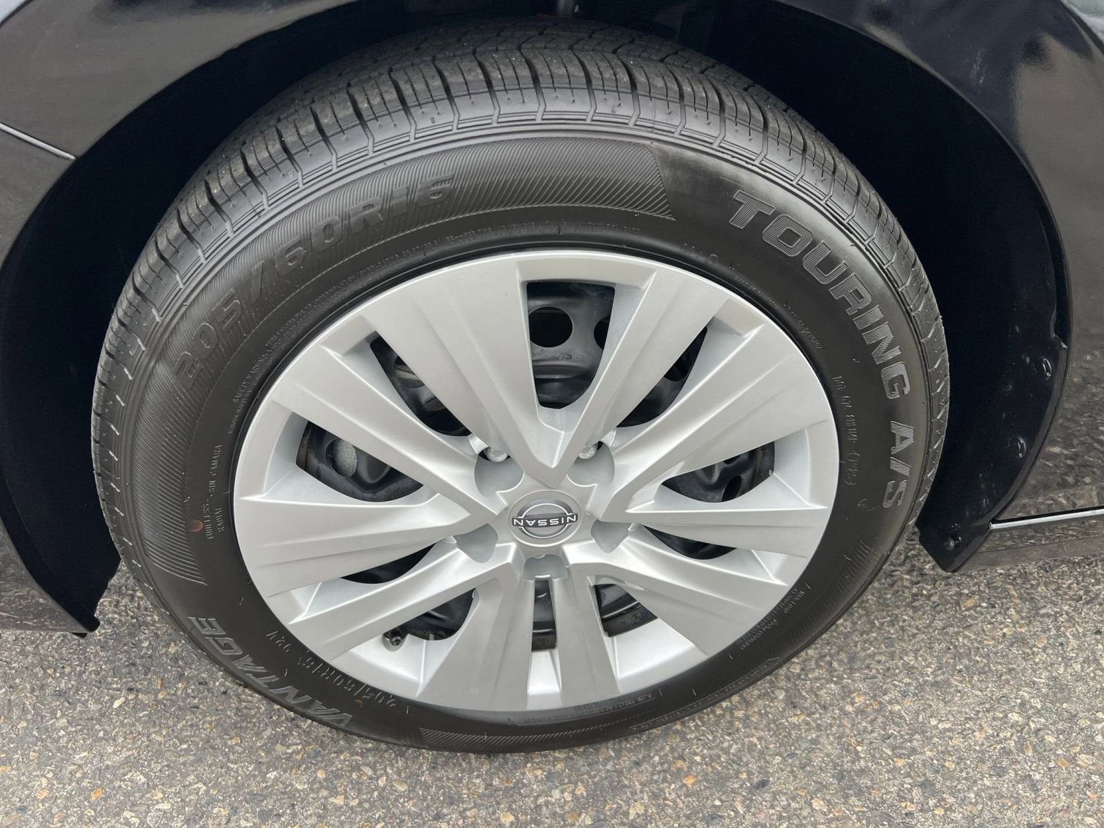 Thumbnail: 2024 Nissan Sentra - 25