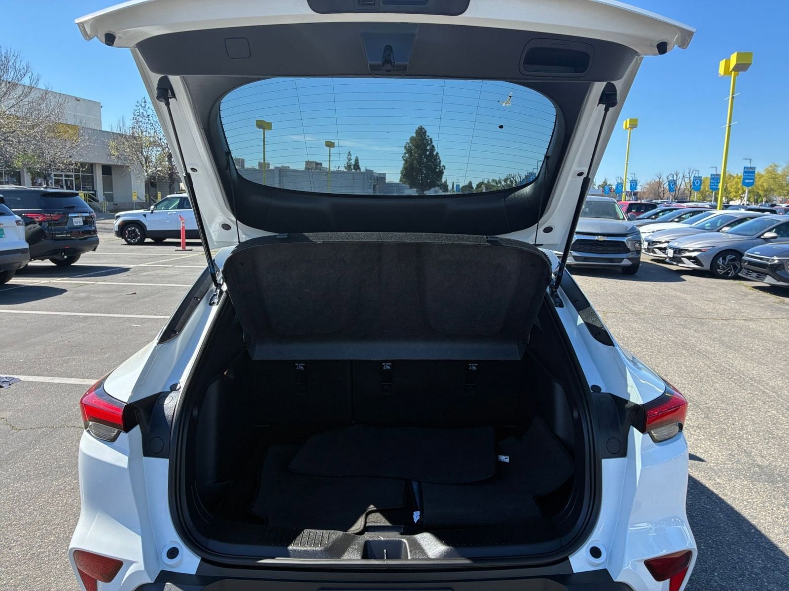 Thumbnail: 2025 Buick Envista - 30