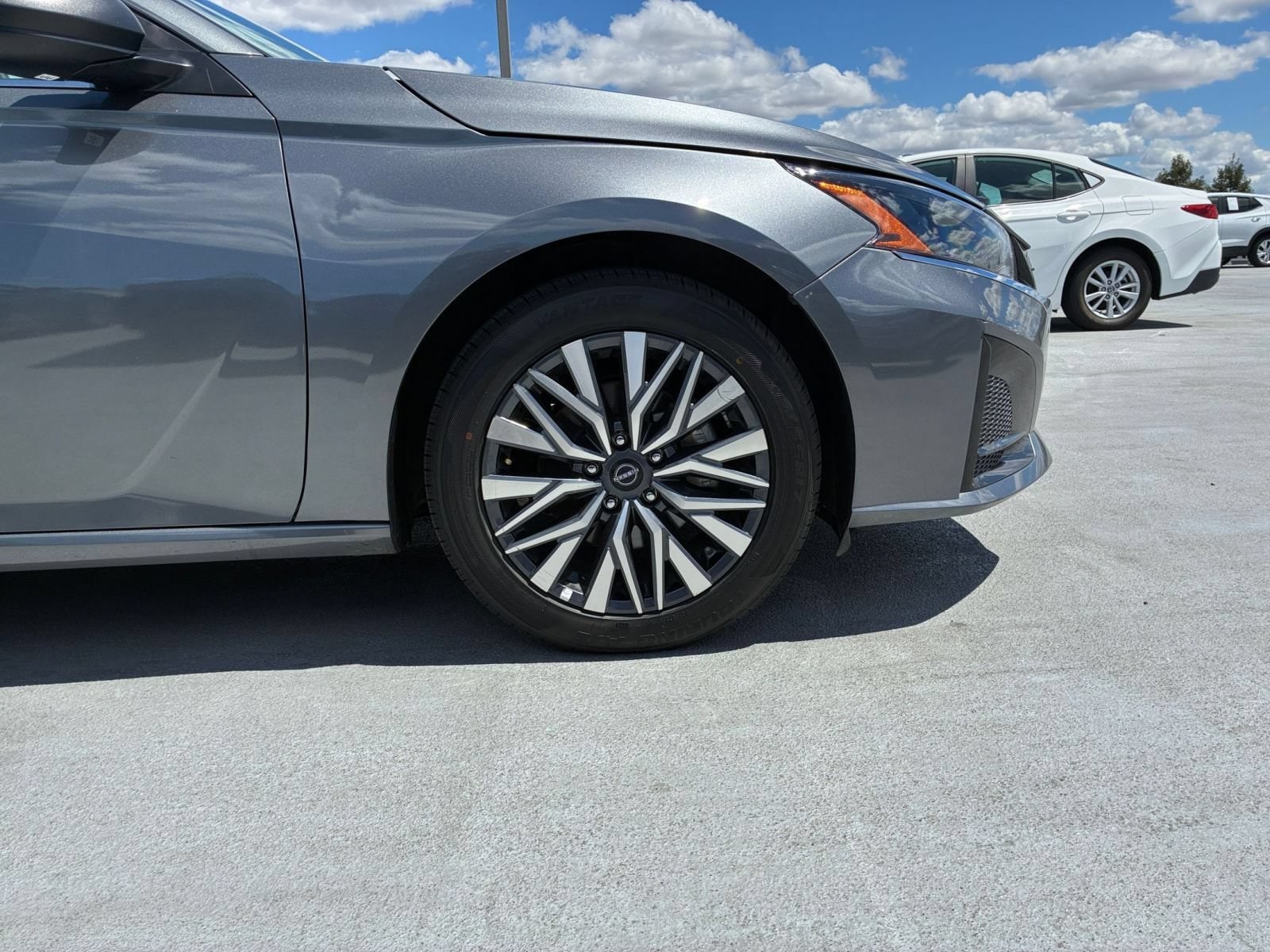 Thumbnail: 2025 Nissan Altima - 29