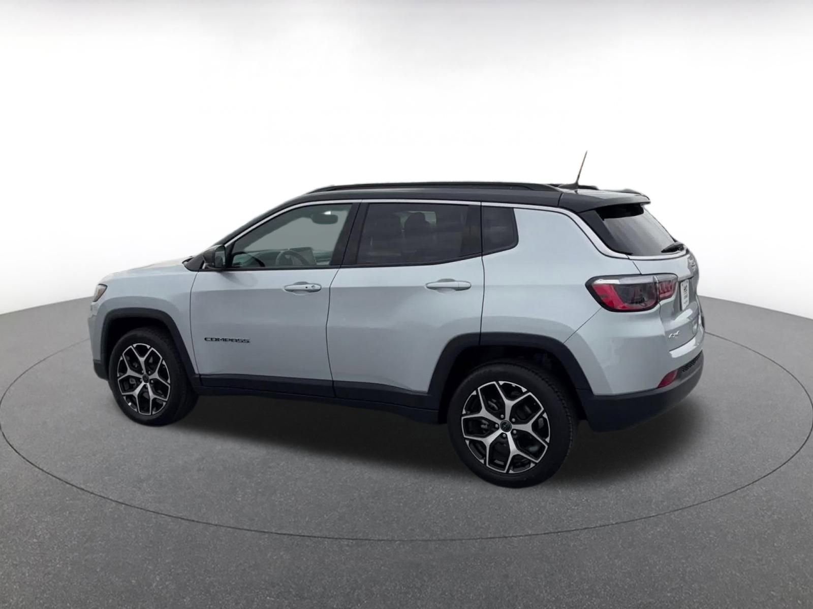 Thumbnail: 2025 Jeep Compass - 10
