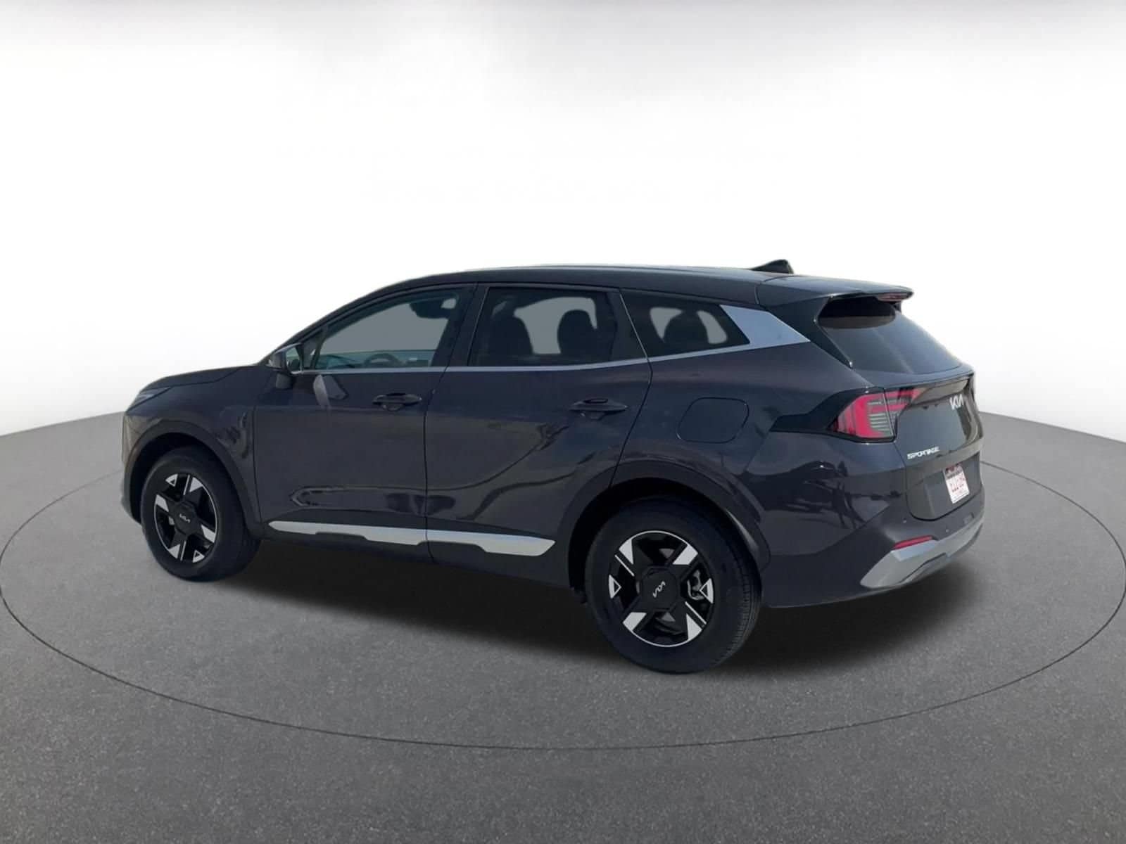 Thumbnail: 2026 Kia Sportage - 10