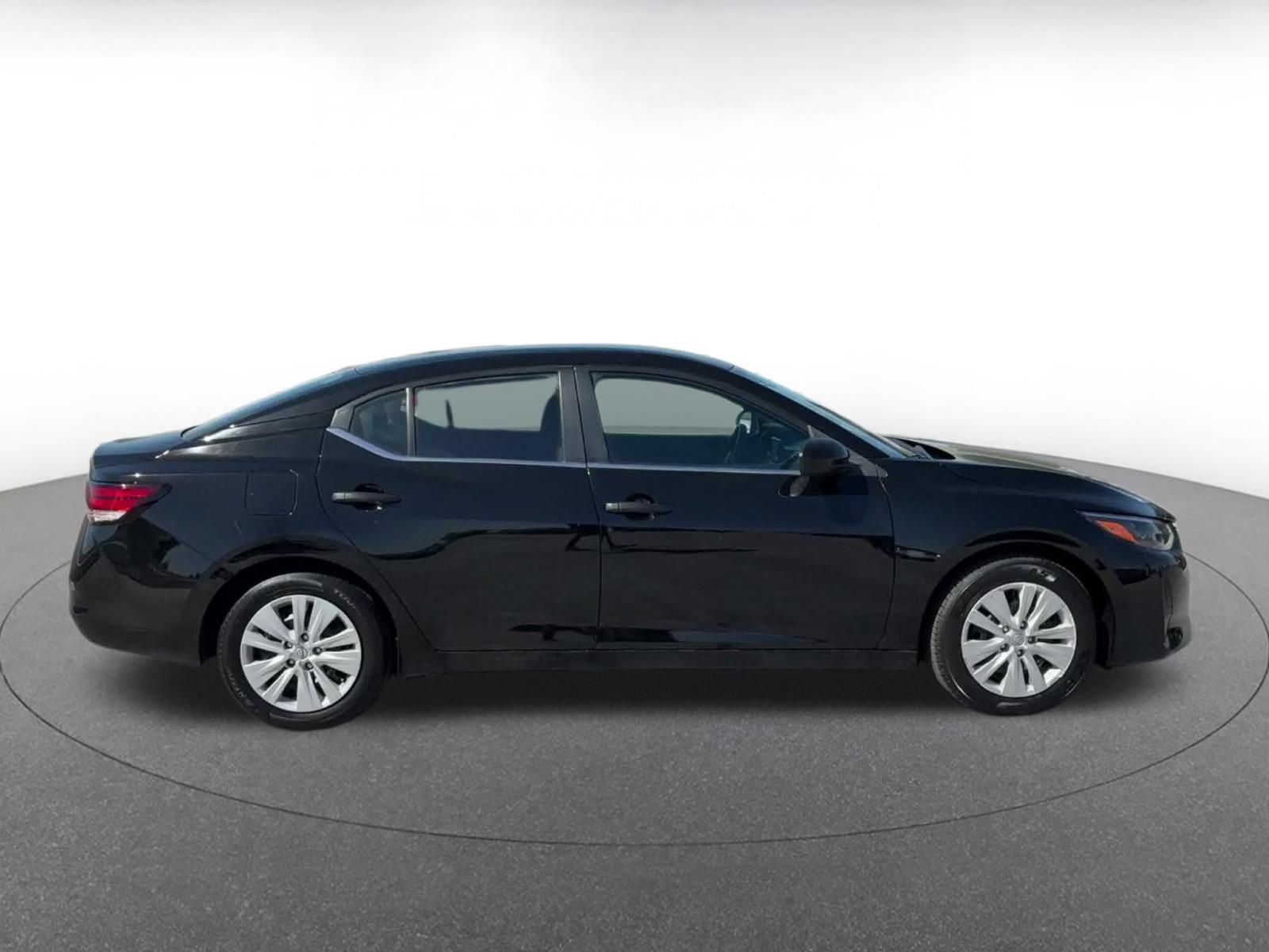 Thumbnail: 2025 Nissan Sentra - 16