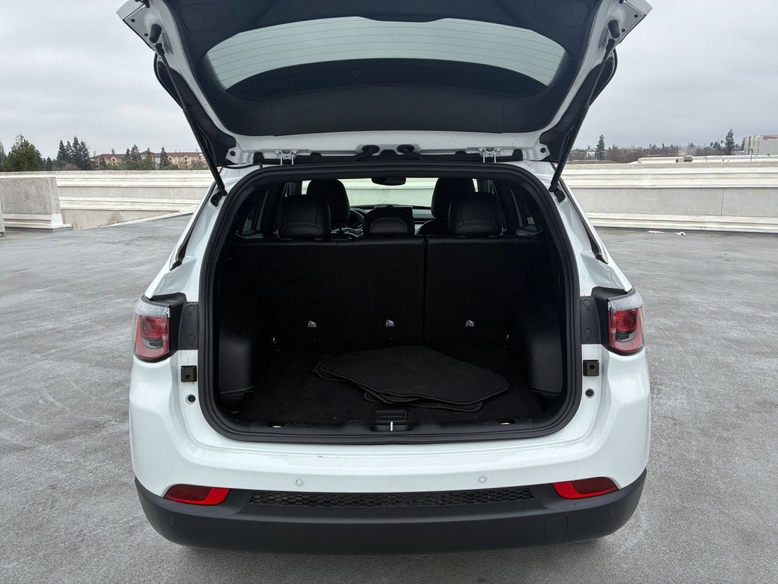 Thumbnail: 2025 Jeep Compass - 32