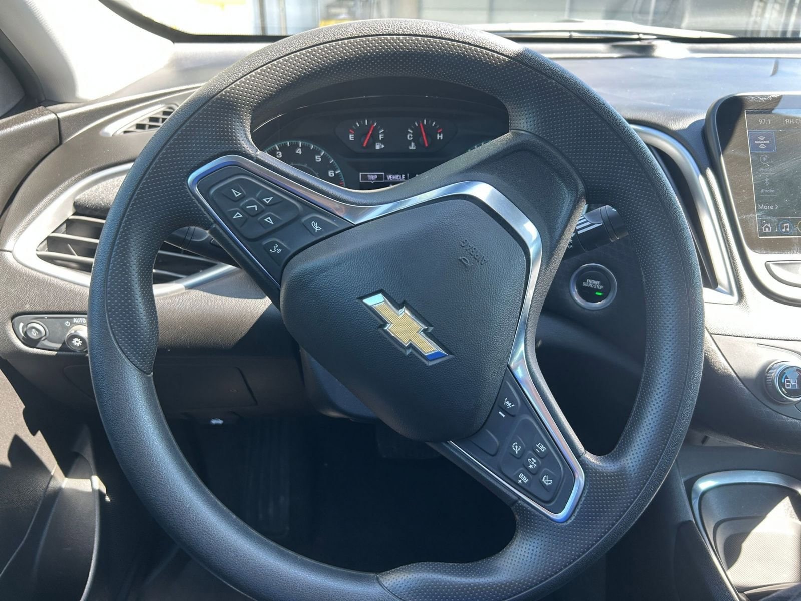 Thumbnail: 2024 Chevrolet Malibu - 27