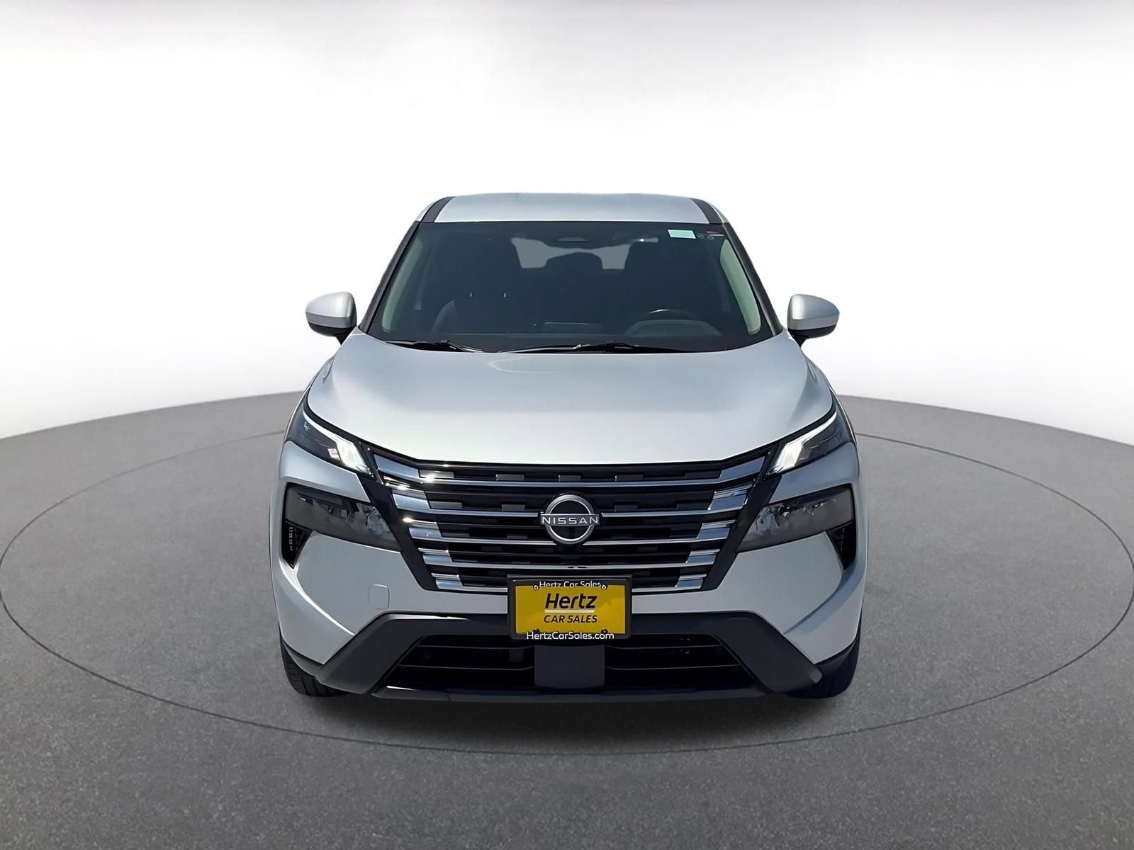 Thumbnail: 2025 Nissan Rogue - 4
