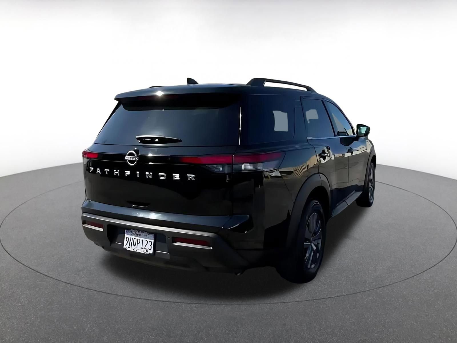 Thumbnail: 2025 Nissan Pathfinder - 14