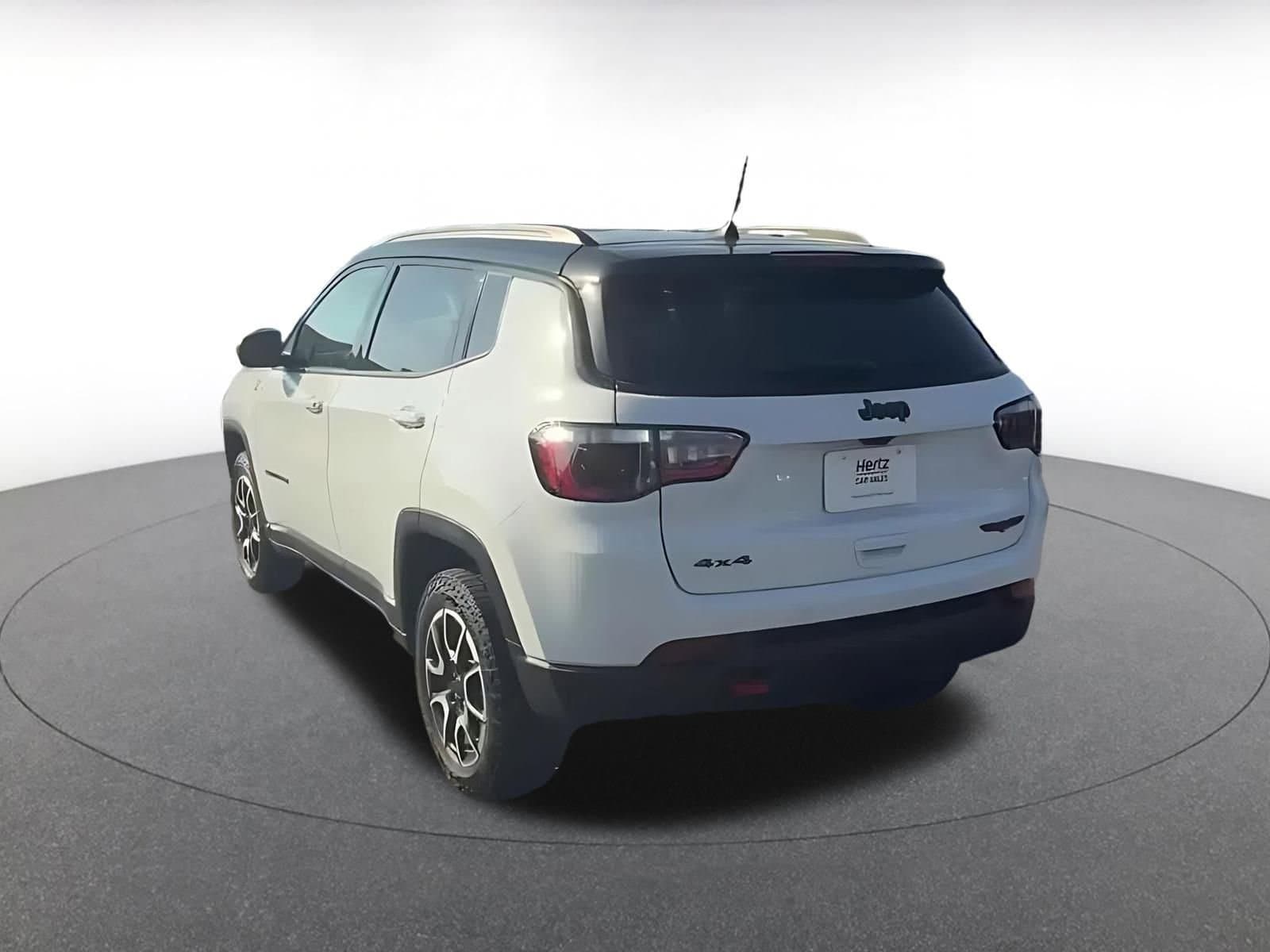 Thumbnail: 2025 Jeep Compass - 8