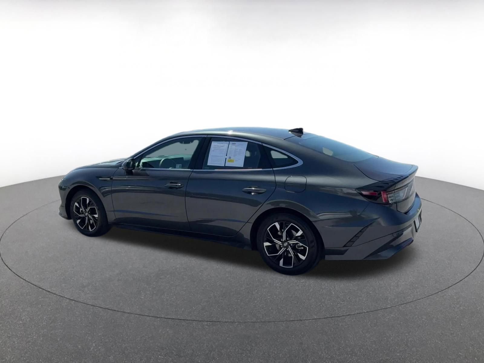 Thumbnail: 2025 Hyundai Sonata - 10