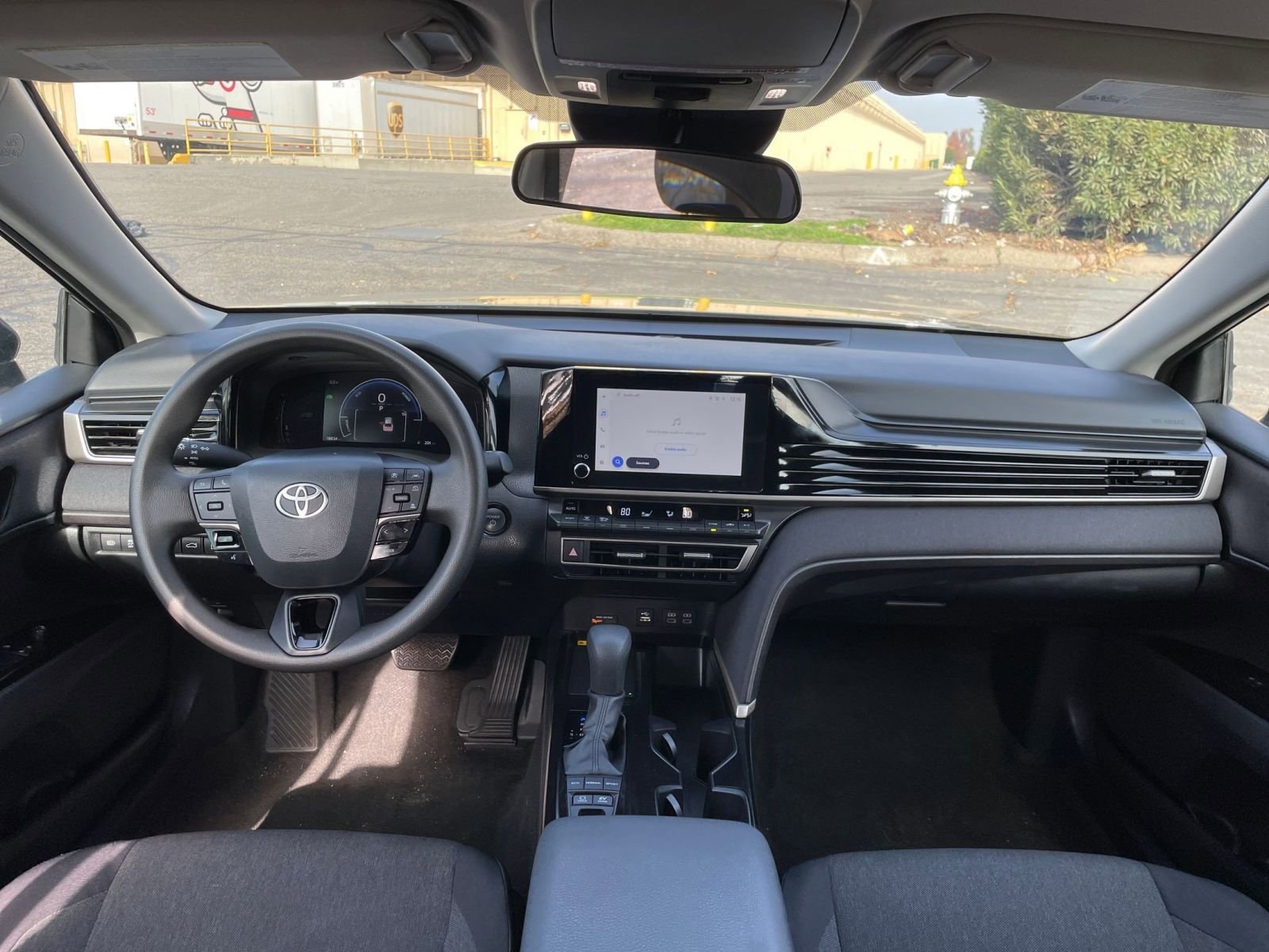 Thumbnail: 2025 Toyota Camry - 31