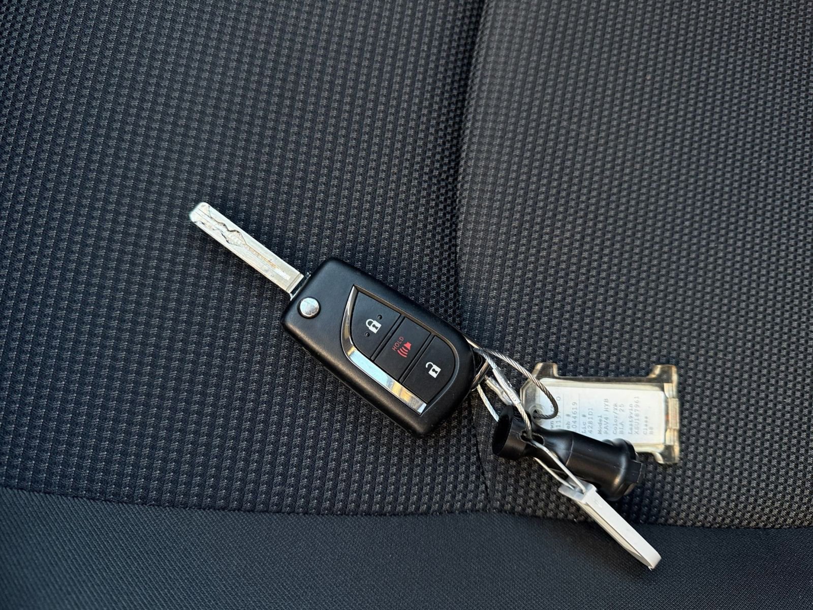 Thumbnail: 2025 Toyota RAV4 - 22