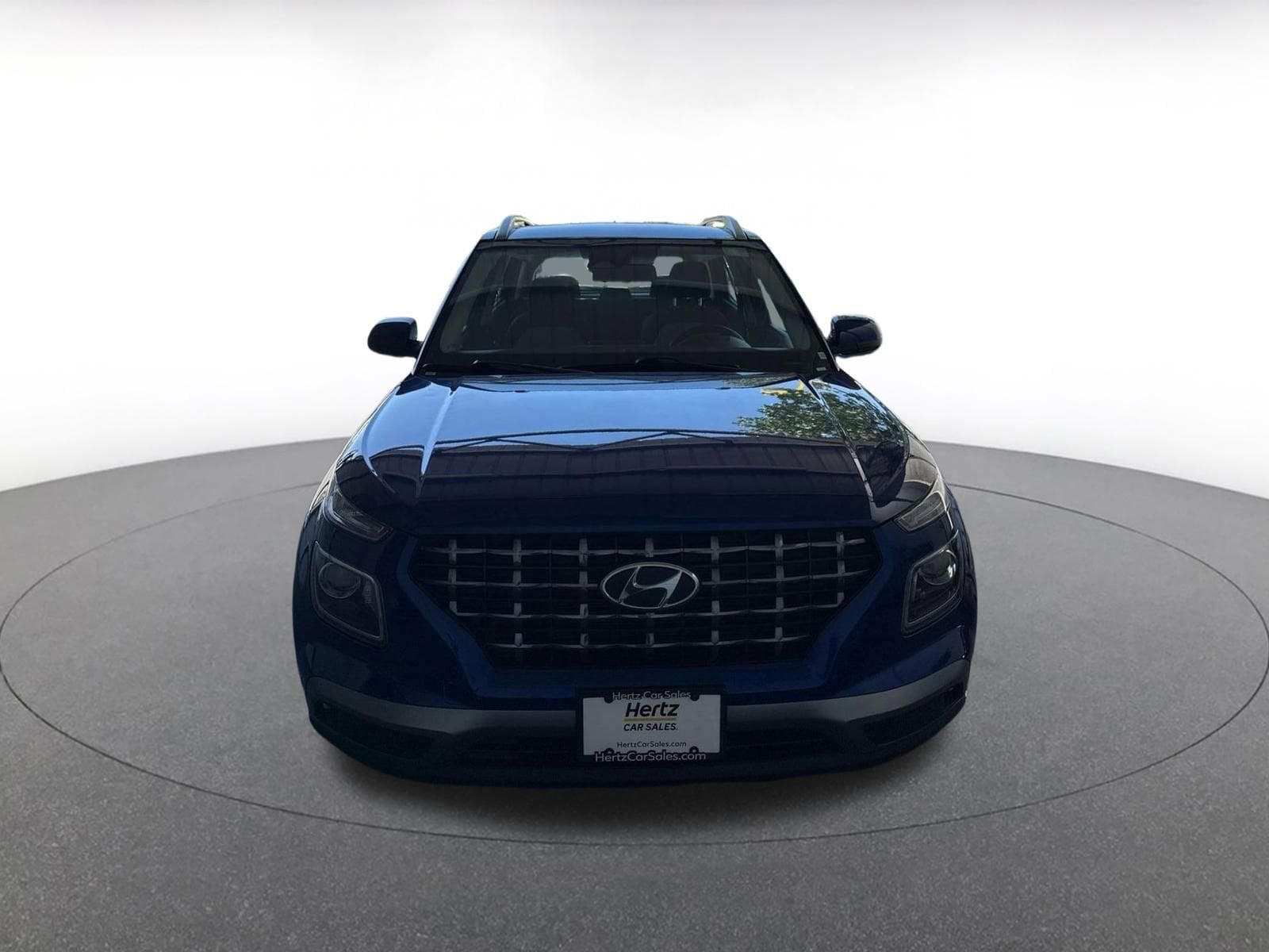 Thumbnail: 2023 Hyundai Venue - 2
