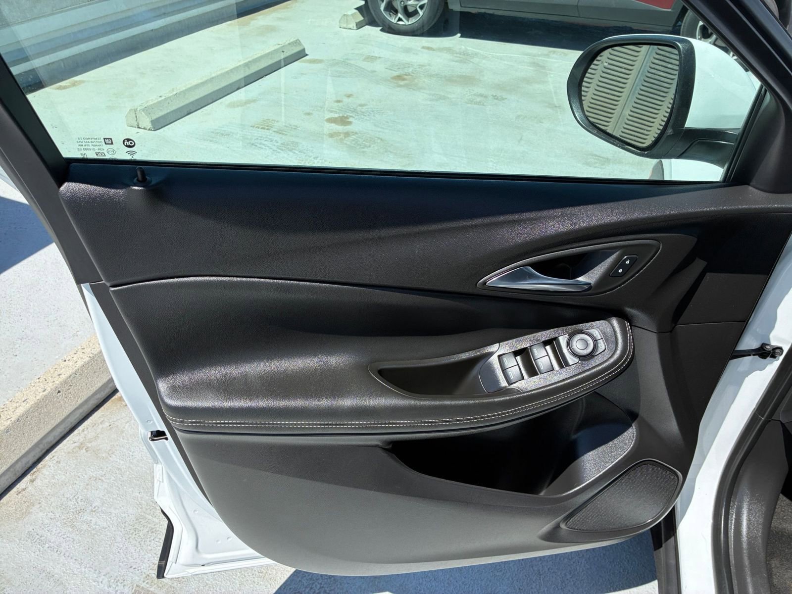 Thumbnail: 2025 Buick Encore GX - 18