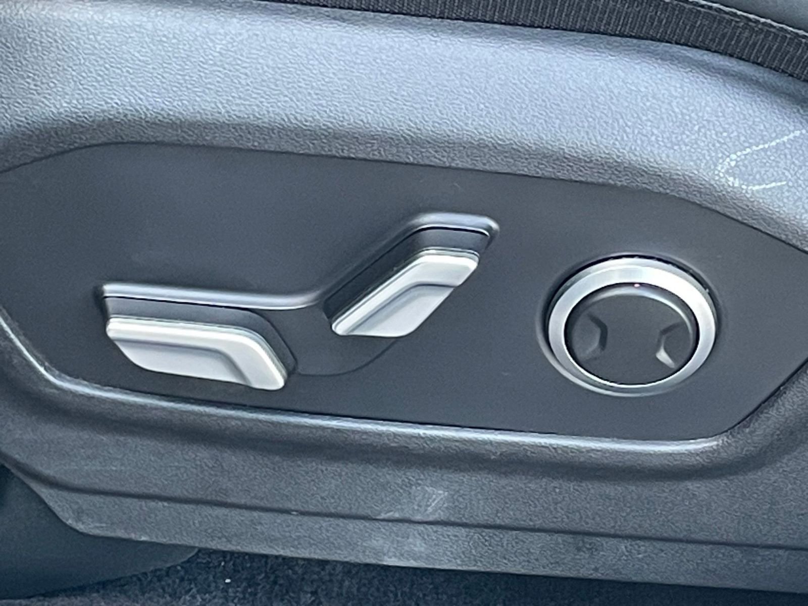 Thumbnail: 2025 Hyundai Santa Fe - 22