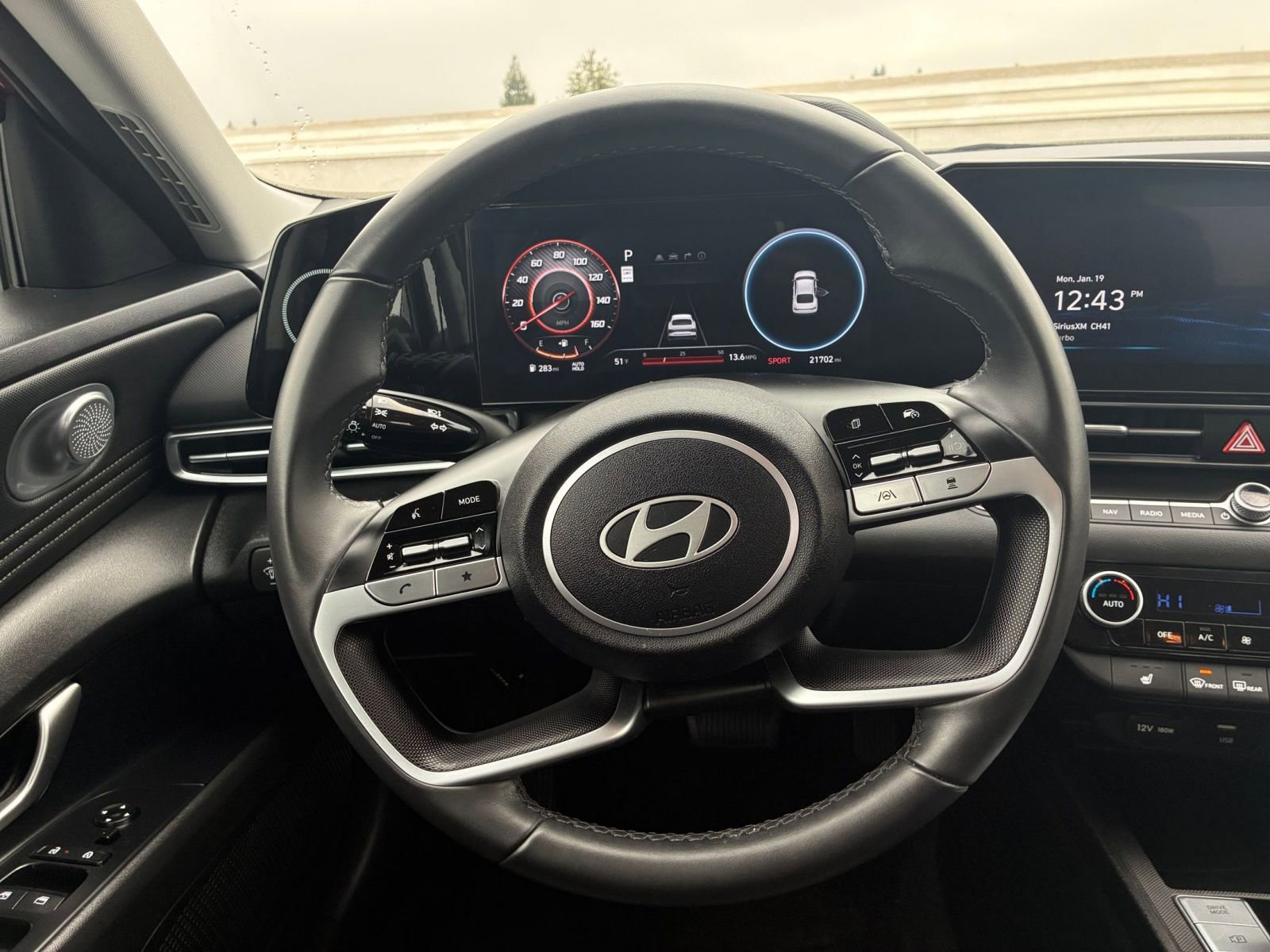 Thumbnail: 2025 Hyundai Elantra - 27