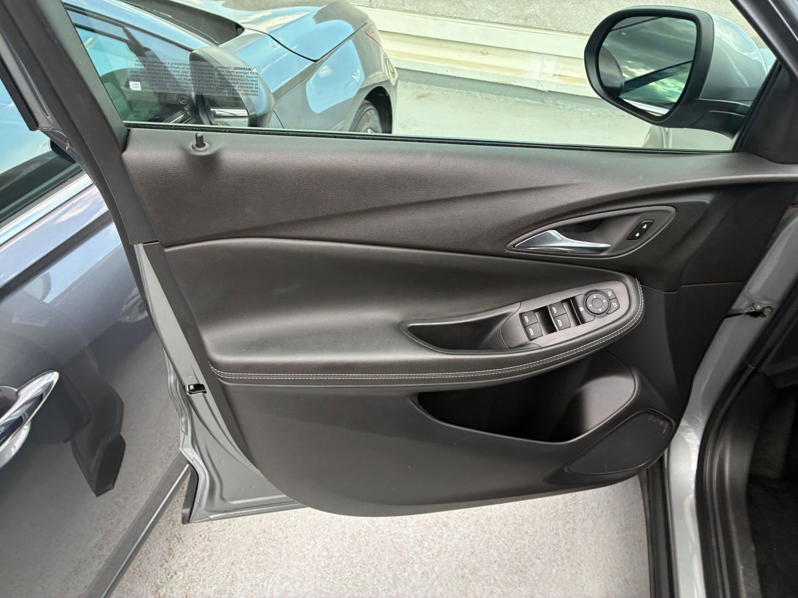 Thumbnail: 2025 Buick Encore GX - 18