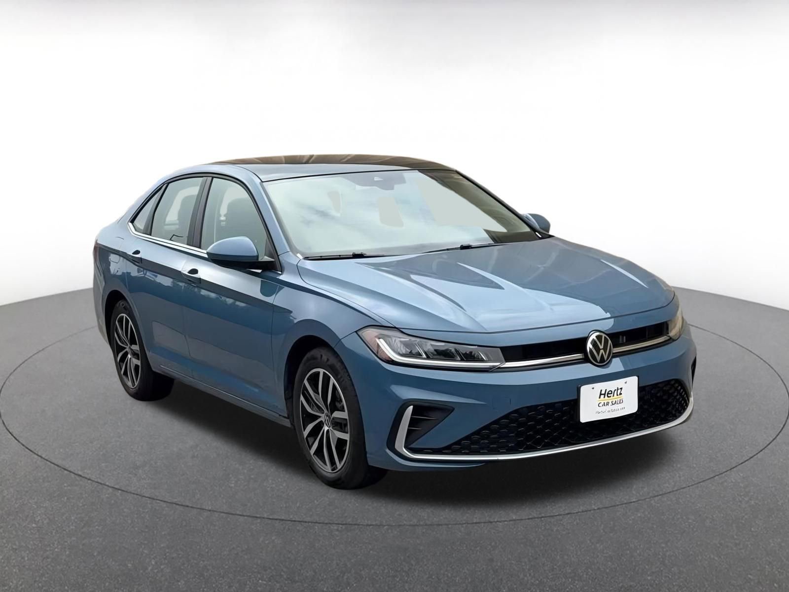 Thumbnail: 2025 Volkswagen Jetta - 3