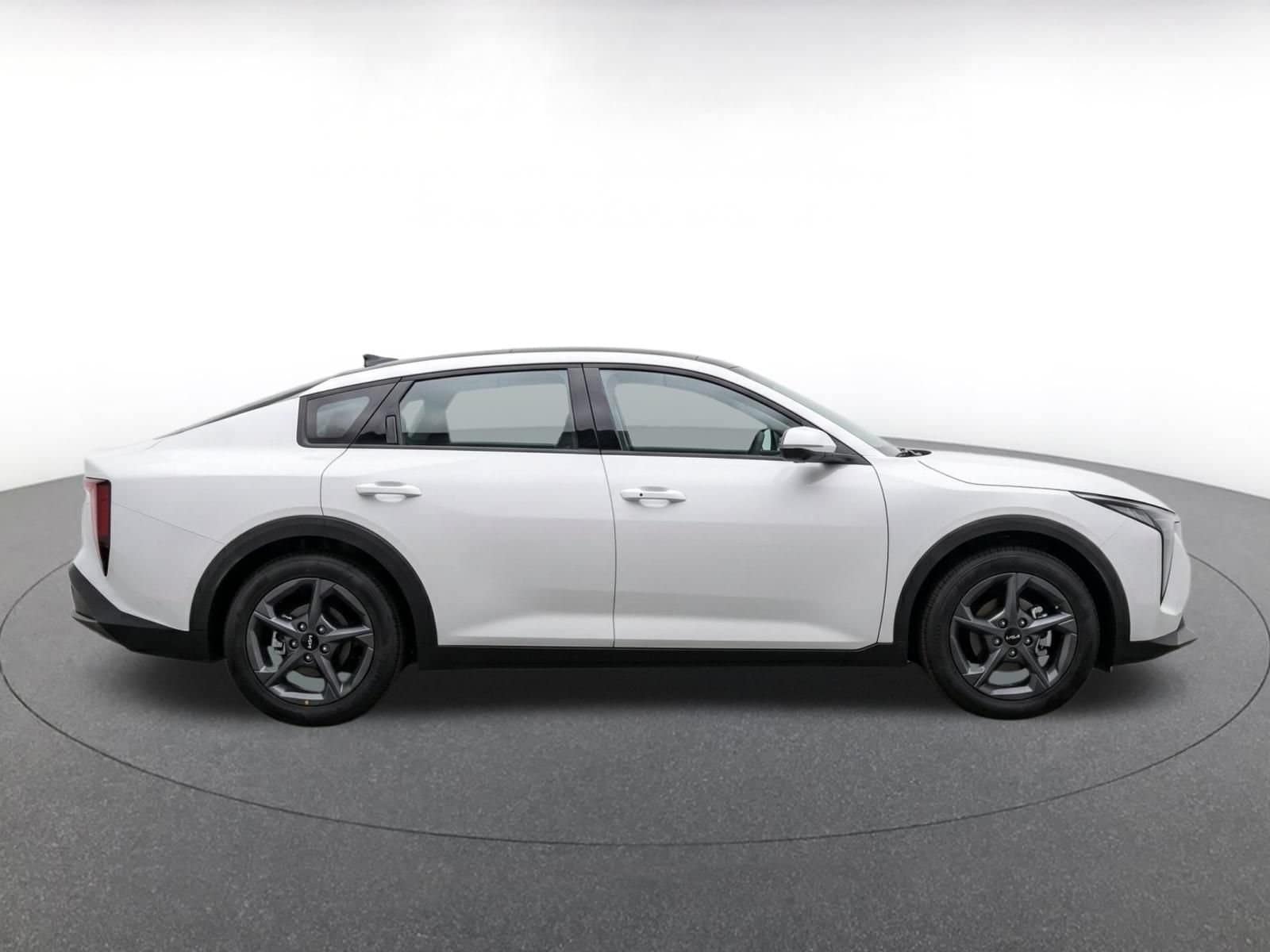 Thumbnail: 2026 Kia K4 - 9