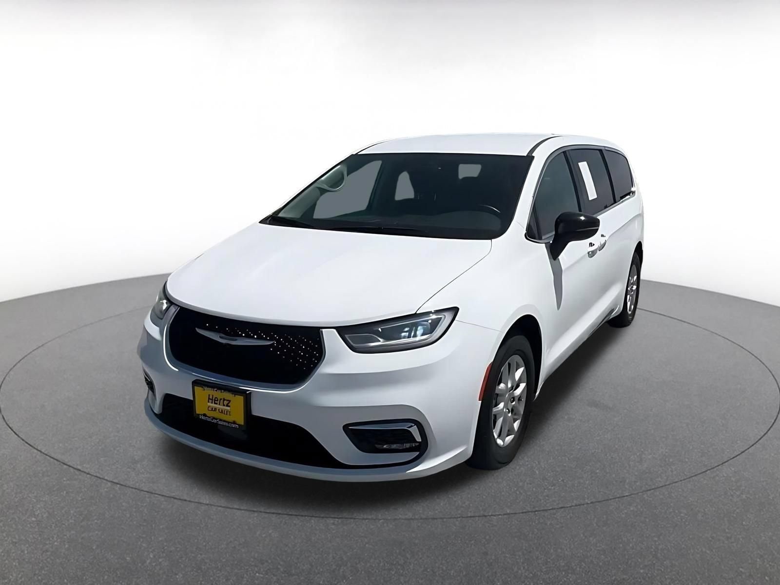 Thumbnail: 2024 Chrysler Pacifica - 4