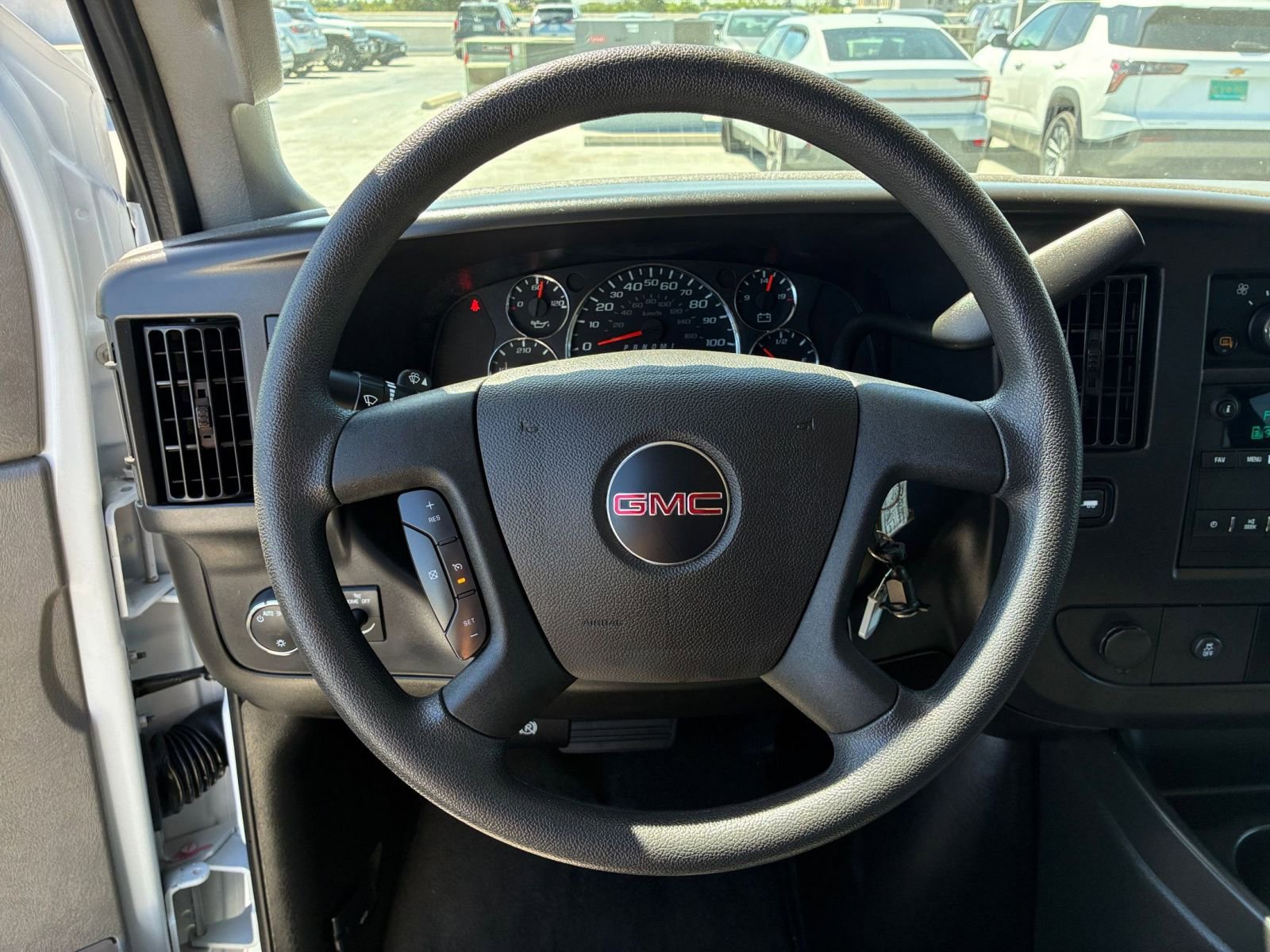 Thumbnail: 2025 GMC Savana - 24