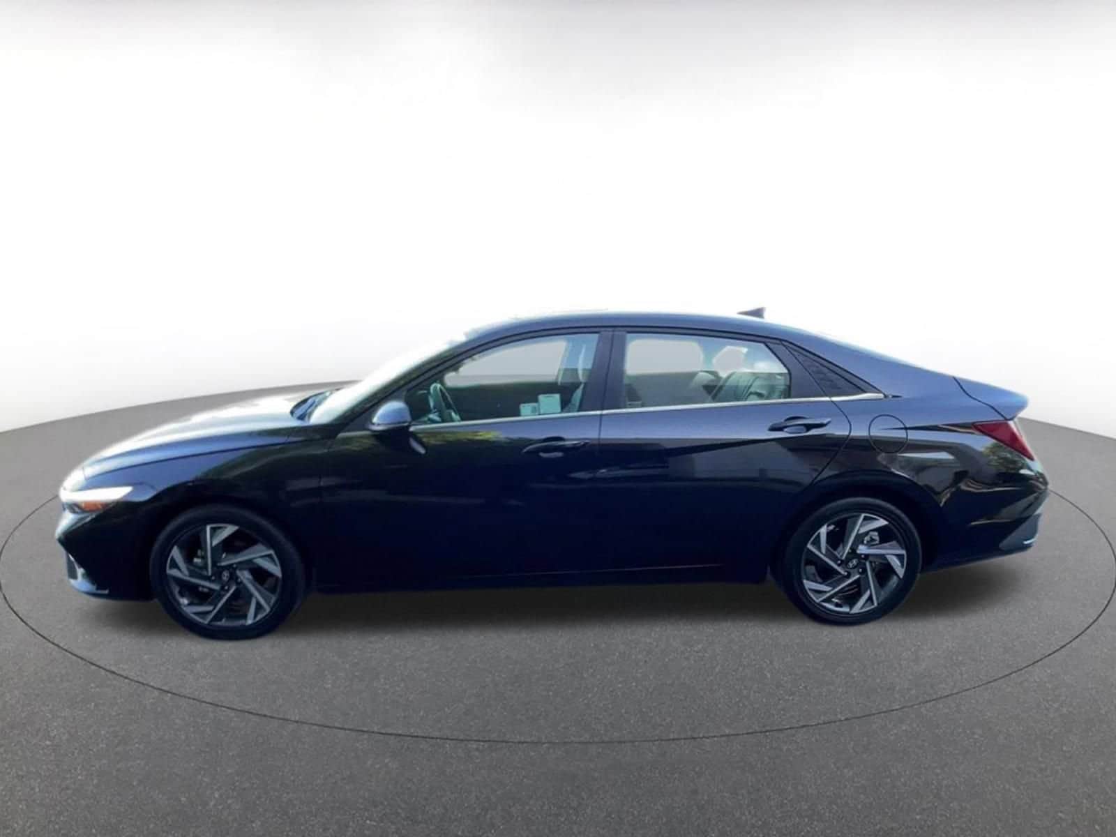 Thumbnail: 2025 Hyundai Elantra - 9