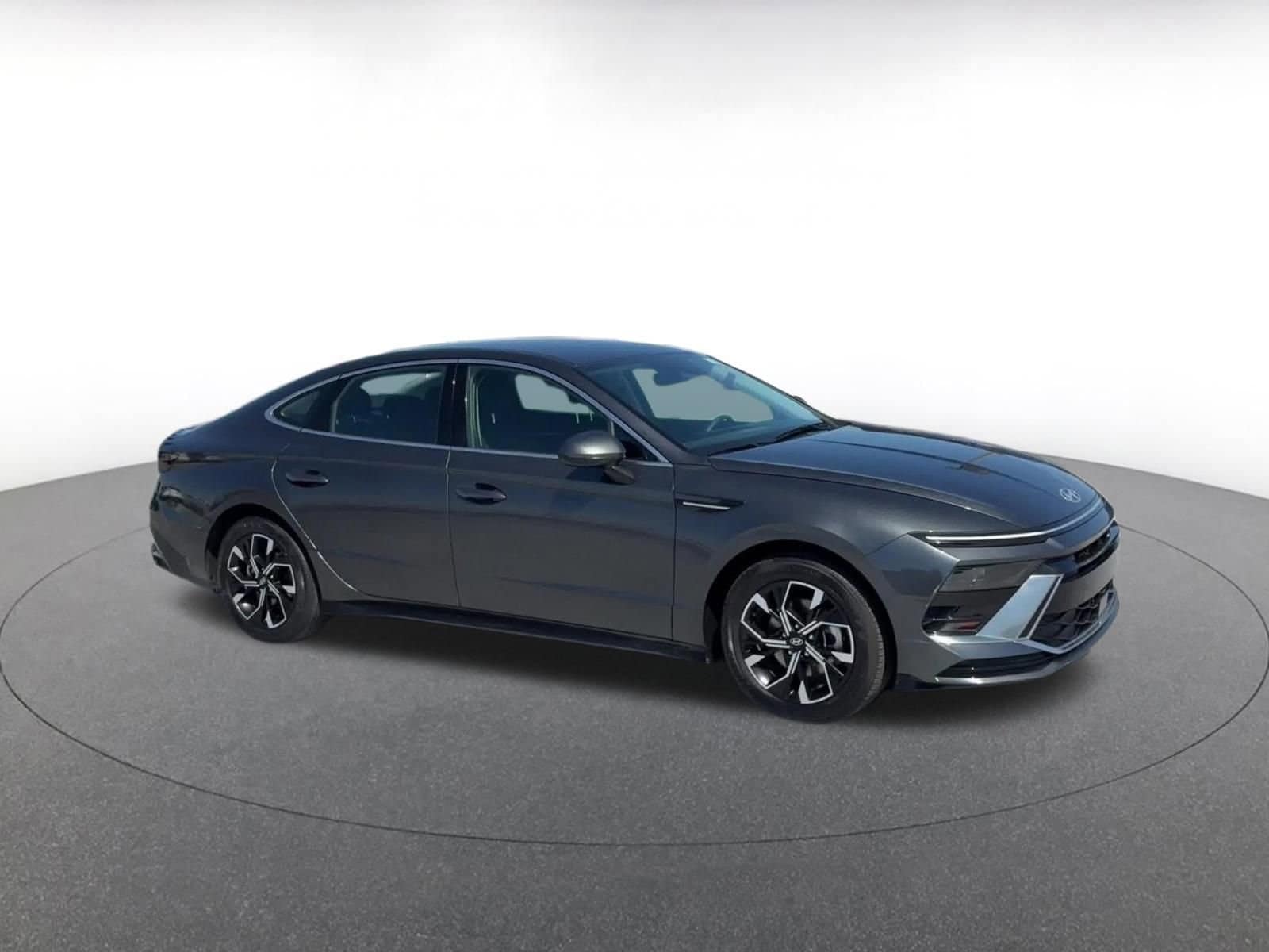 Thumbnail: 2025 Hyundai Sonata - 2