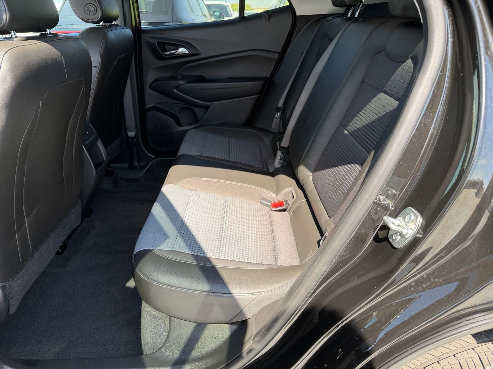 Thumbnail: 2025 Chevrolet Trax - 24