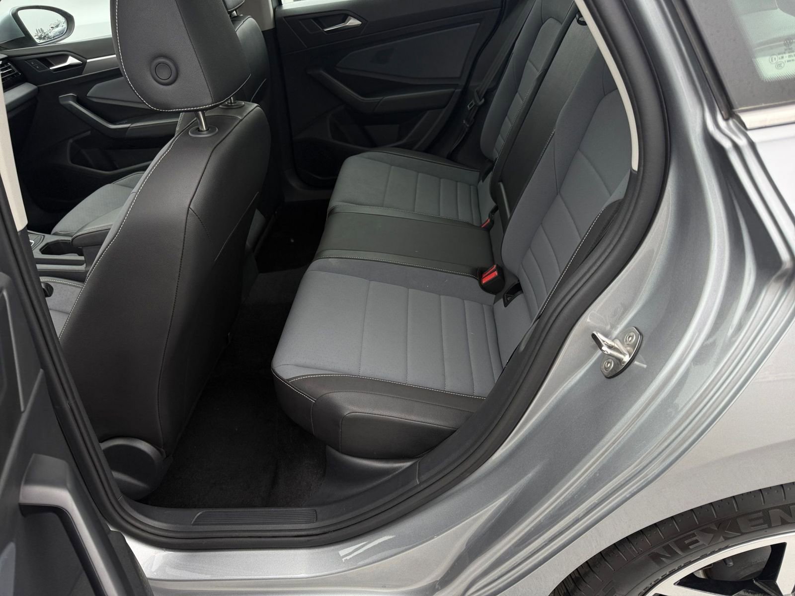 Thumbnail: 2025 Volkswagen Jetta - 24