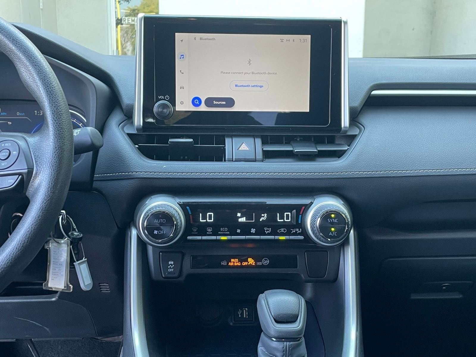 Thumbnail: 2025 Toyota RAV4 - 18