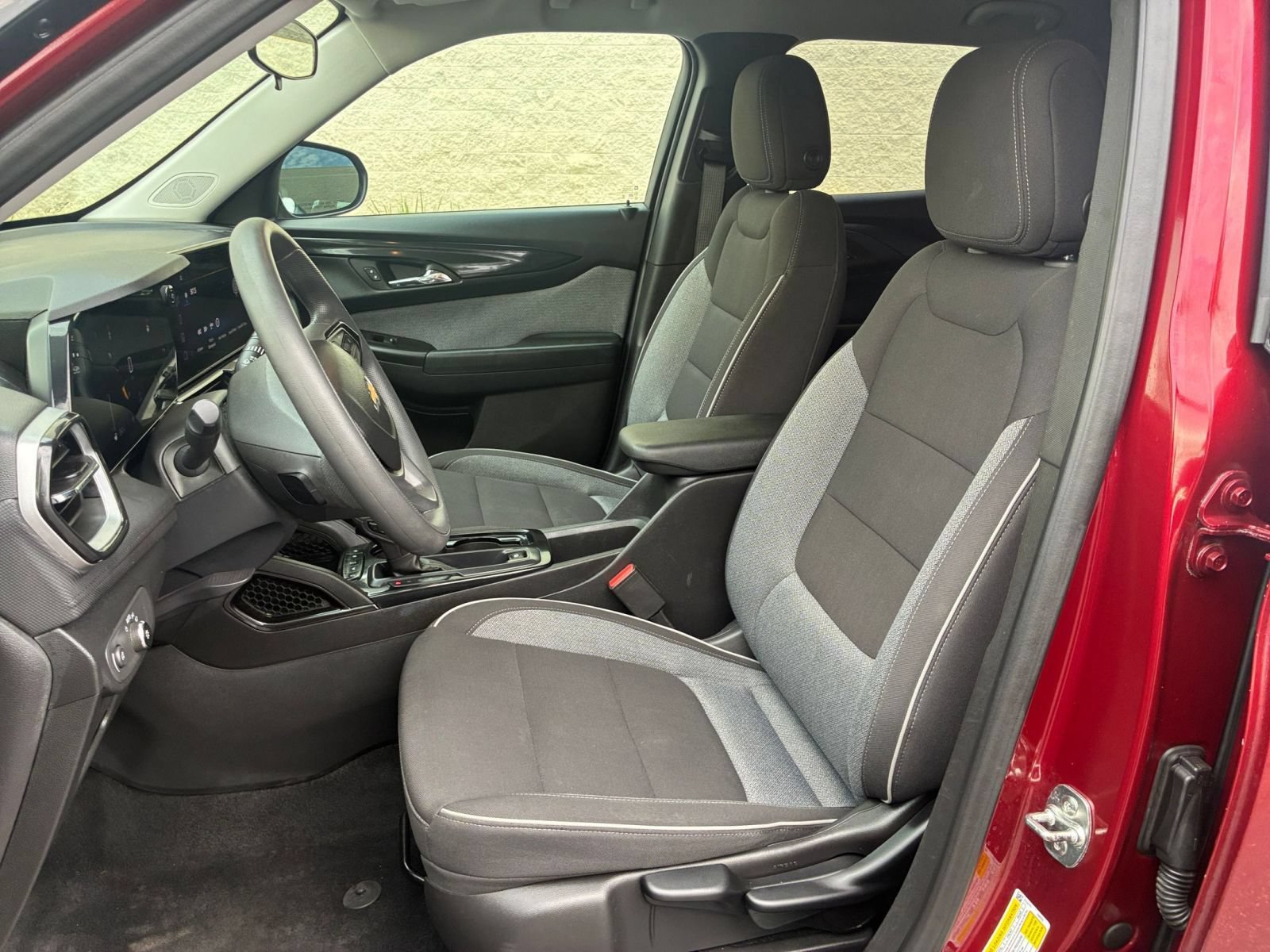 Thumbnail: 2025 Chevrolet TrailBlazer - 21