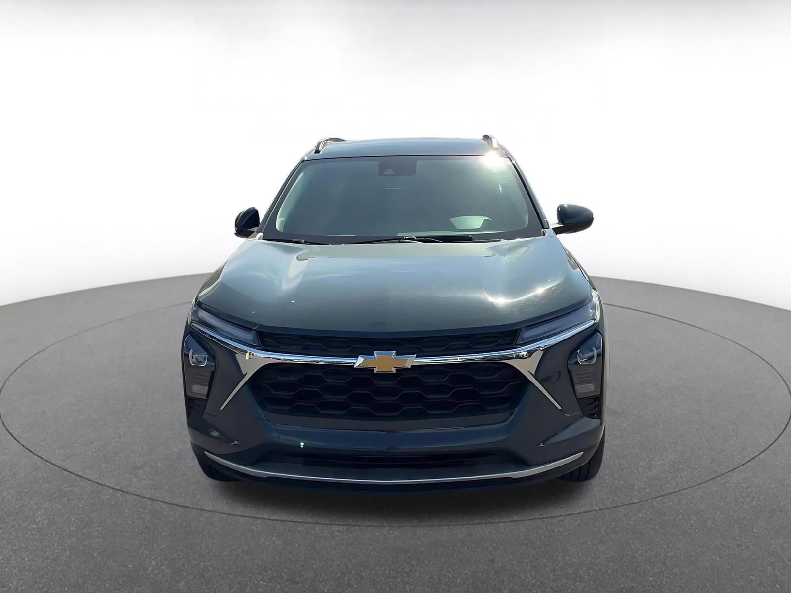 Thumbnail: 2025 Chevrolet Trax - 4