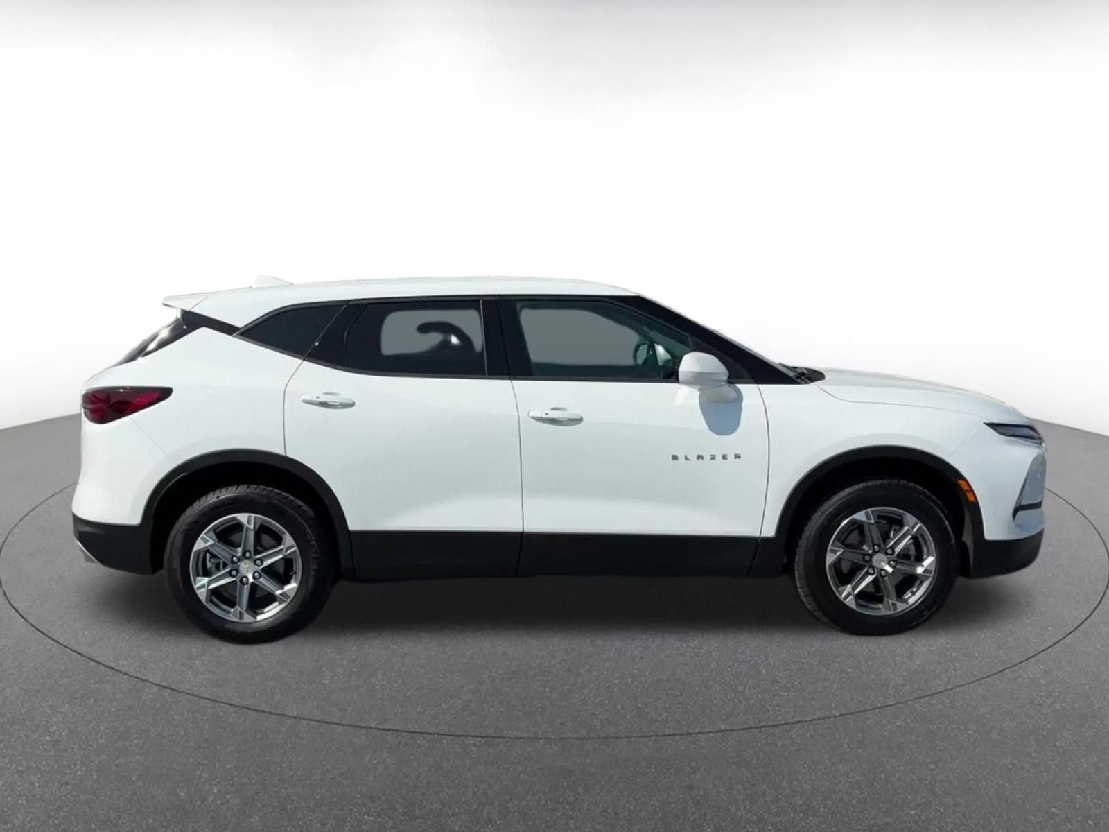 Thumbnail: 2025 Chevrolet Blazer - 15