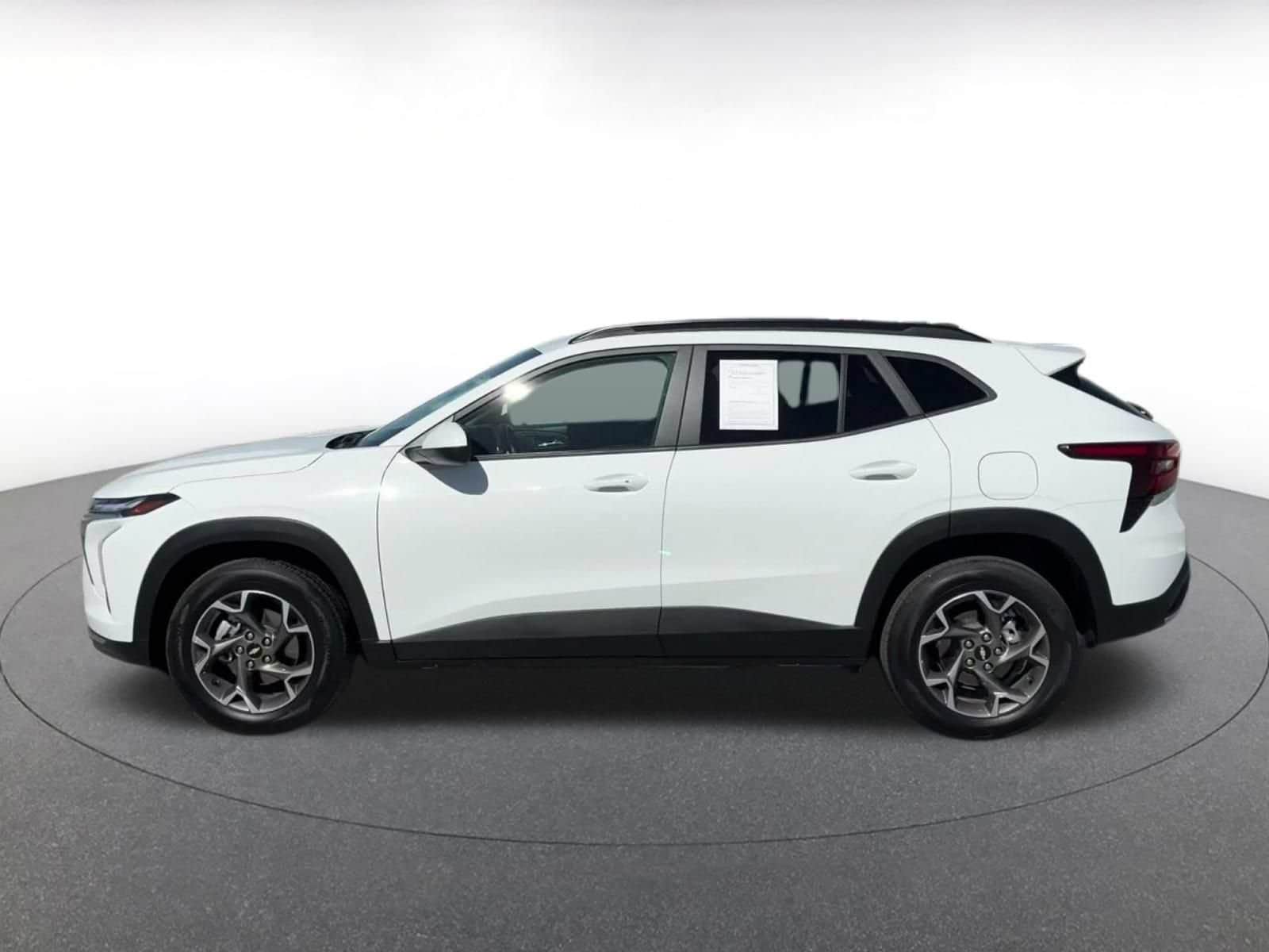 Thumbnail: 2025 Chevrolet Trax - 7