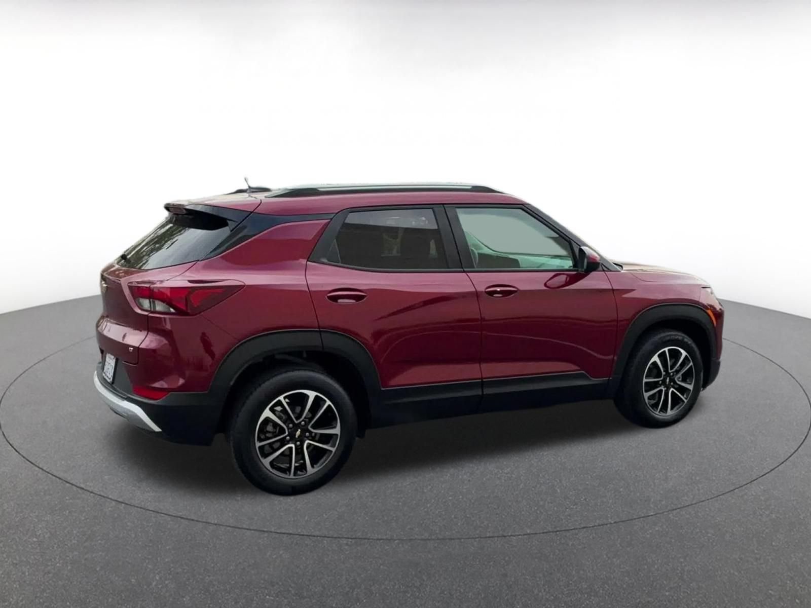 Thumbnail: 2025 Chevrolet TrailBlazer - 12